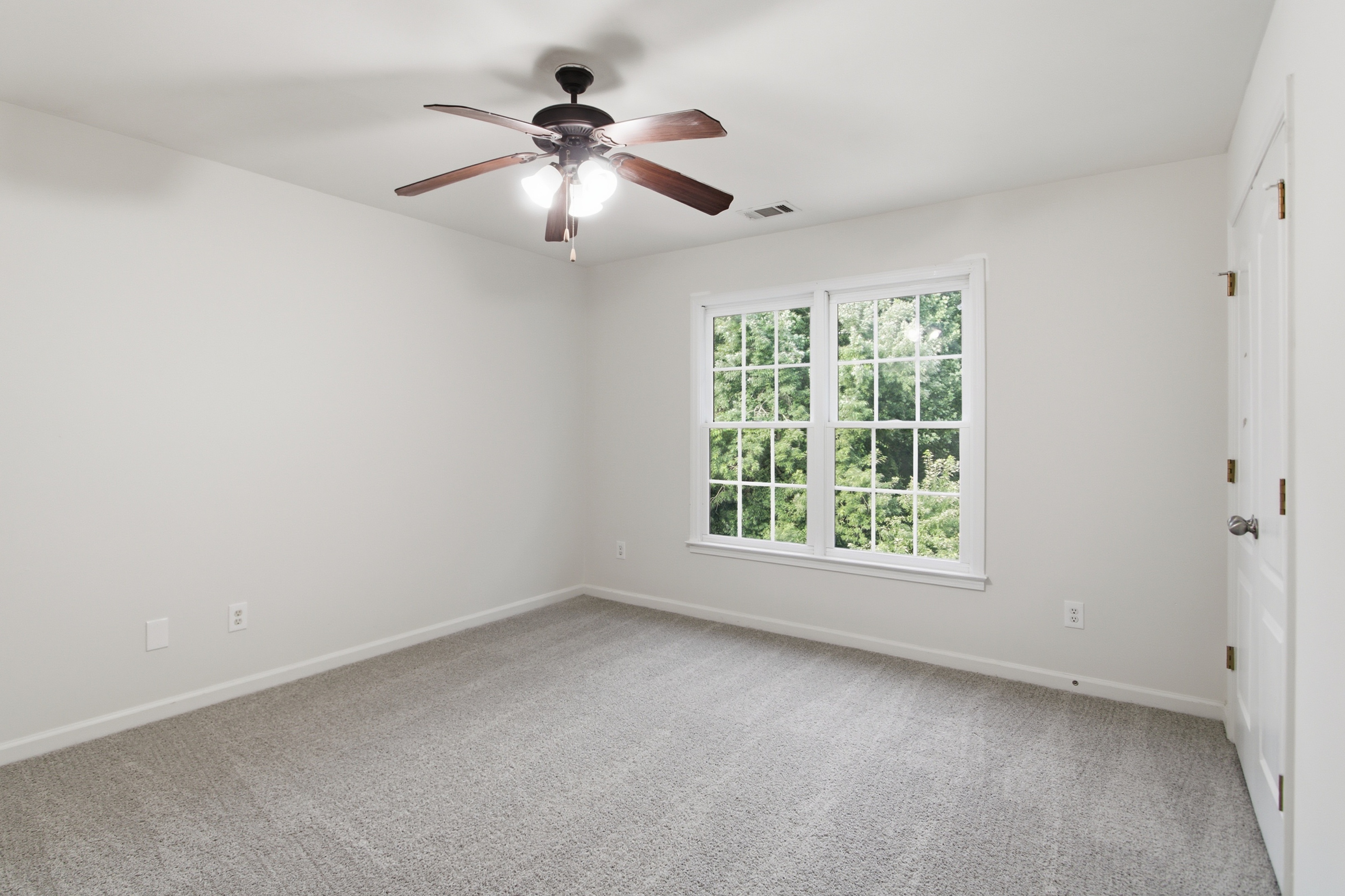 Photo 34 of 61 of 1028 River Forest Pt, Lawrenceville, GA