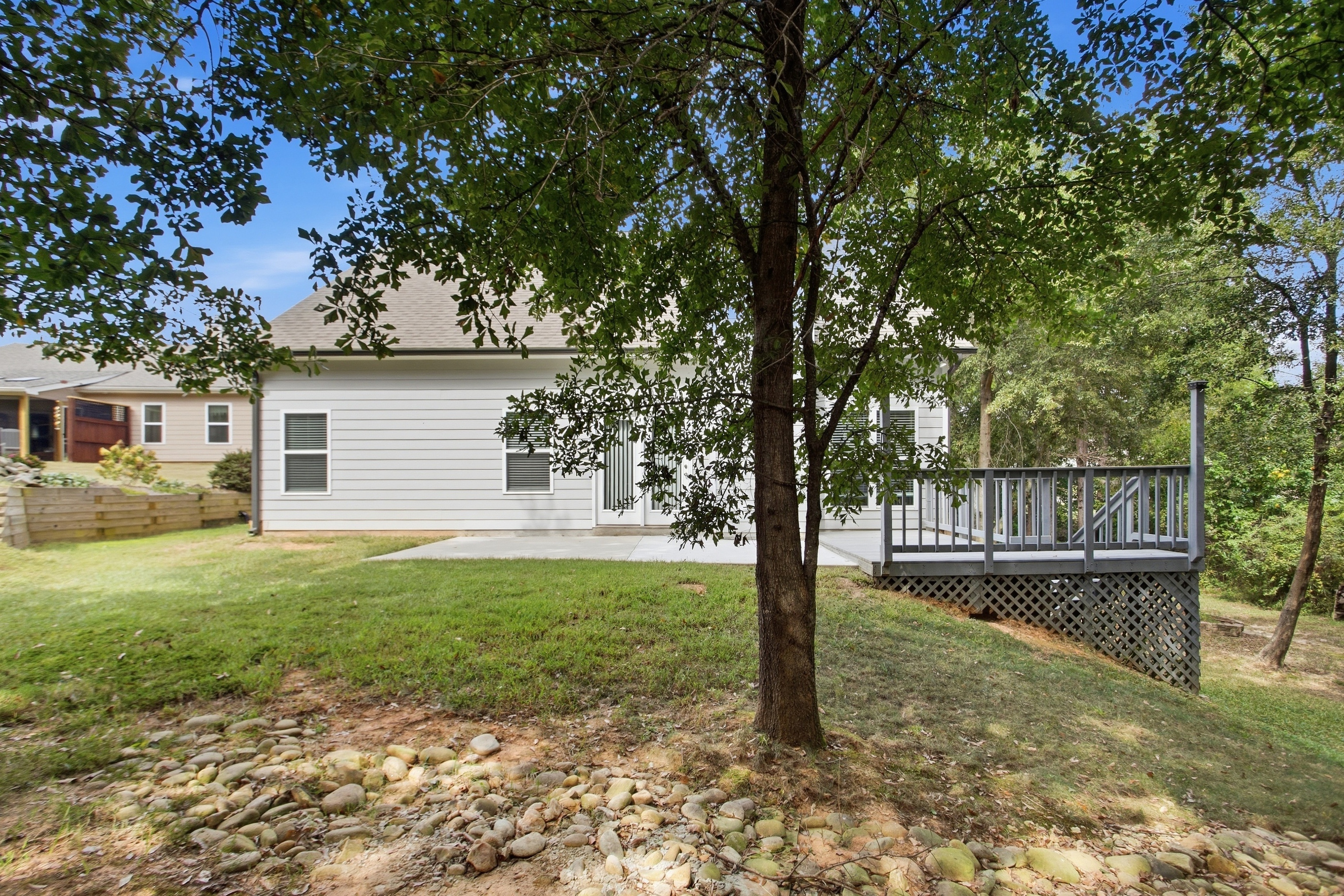 Photo 63 of 67 of 2878 Oak Springs Dr, Statham, GA