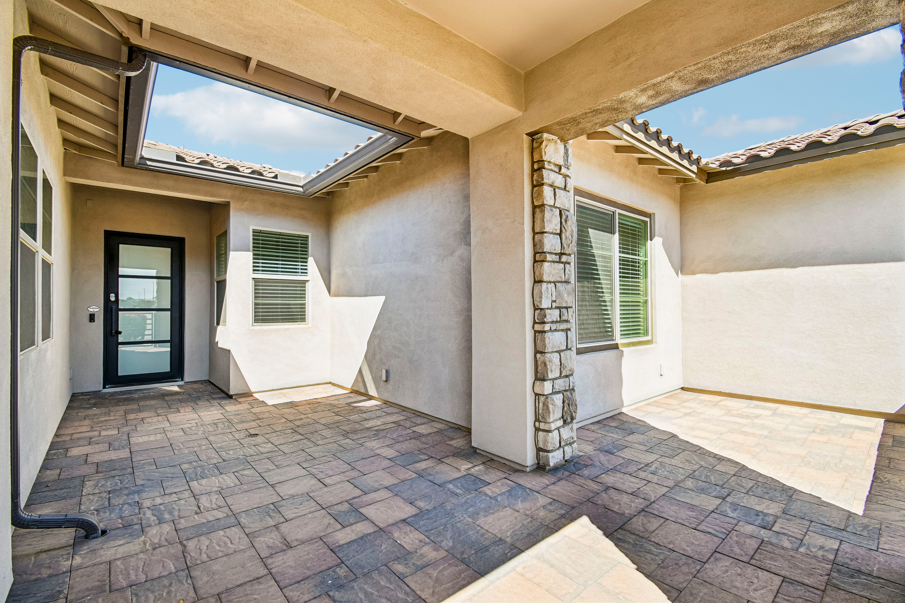 Photo 8 of 32 of 6138 S Granite St, Gilbert, AZ
