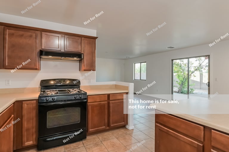 Photo 4 of 27 - 4757 E American Beauty Dr, Tucson, AZ 85756