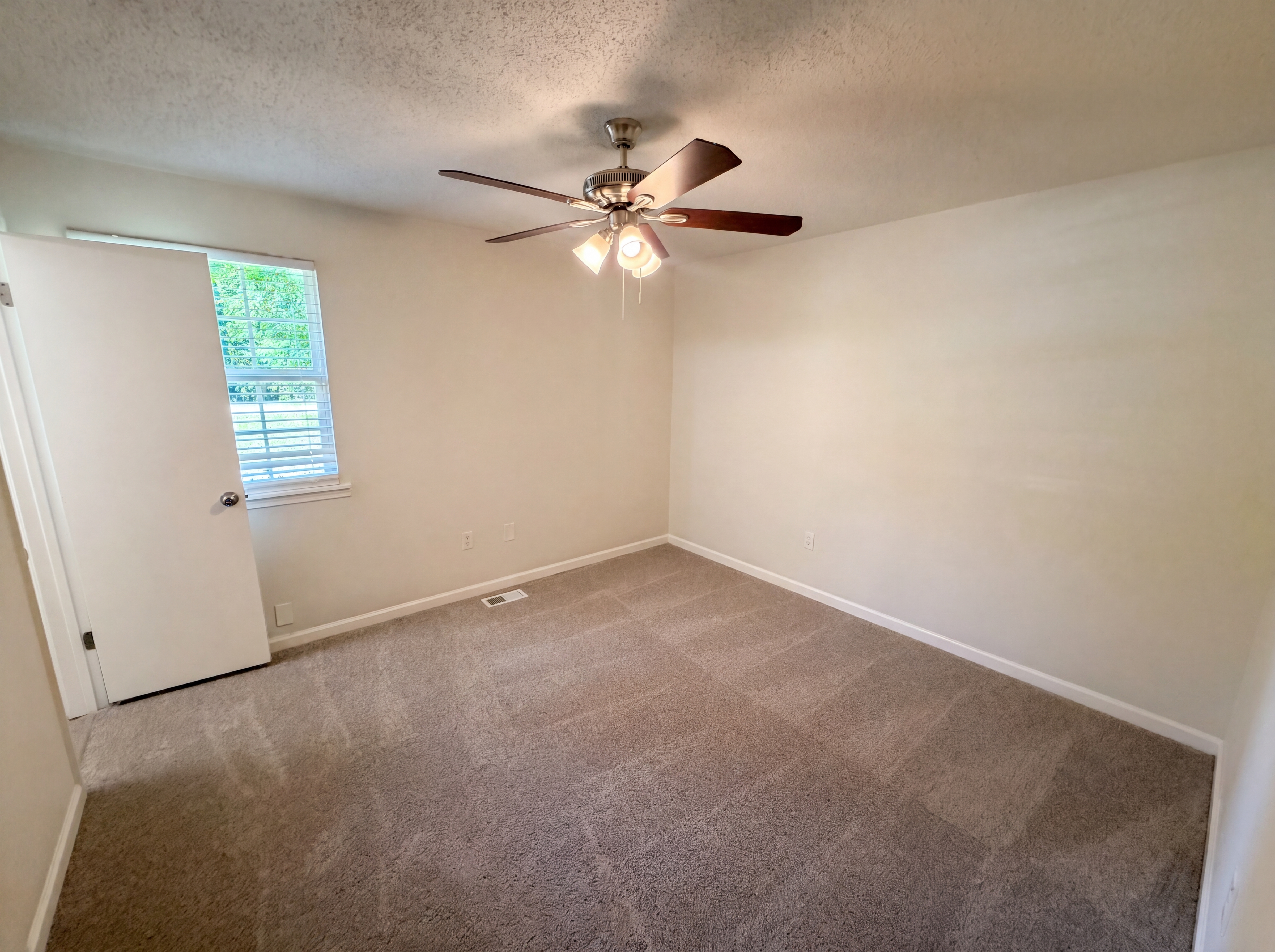 Photo 12 of 22 of 3000 Wilkes Plantation Way, Douglasville, GA