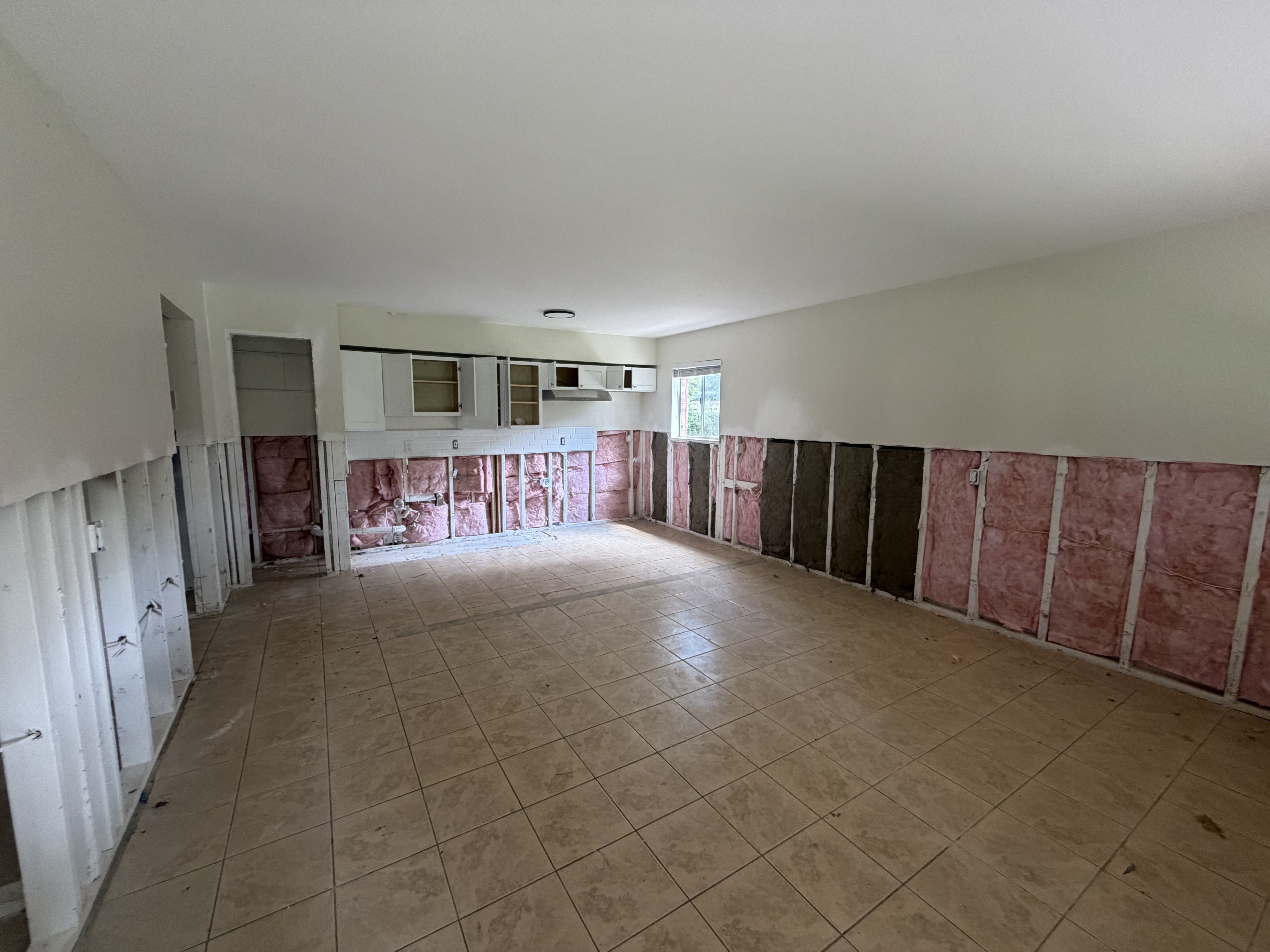 Photo 2 of 17 of 130 S Estes Dr, Chapel Hill, NC