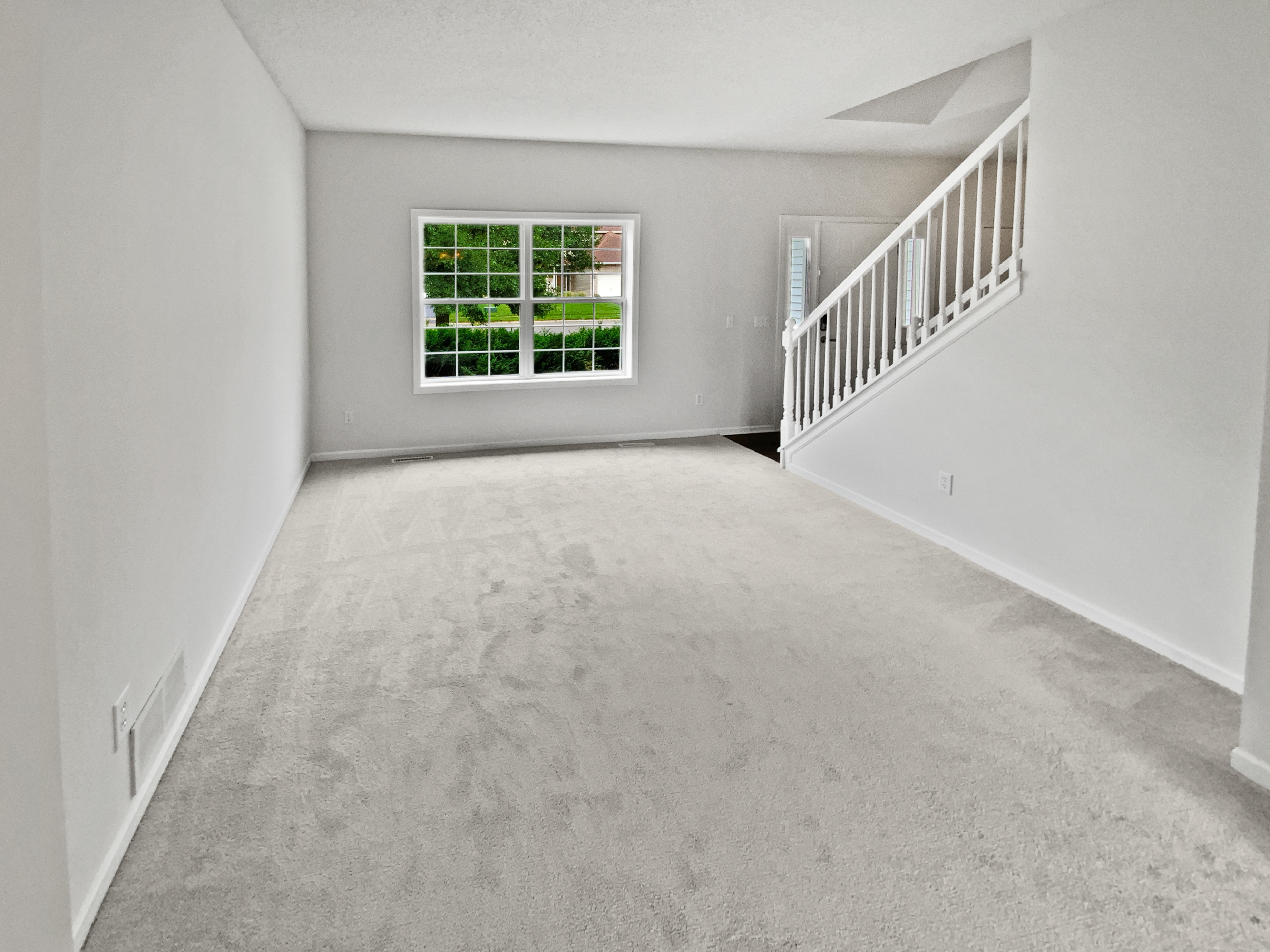 Photo 8 of 23 of 17837 Haralson Dr, Eden Prairie, MN