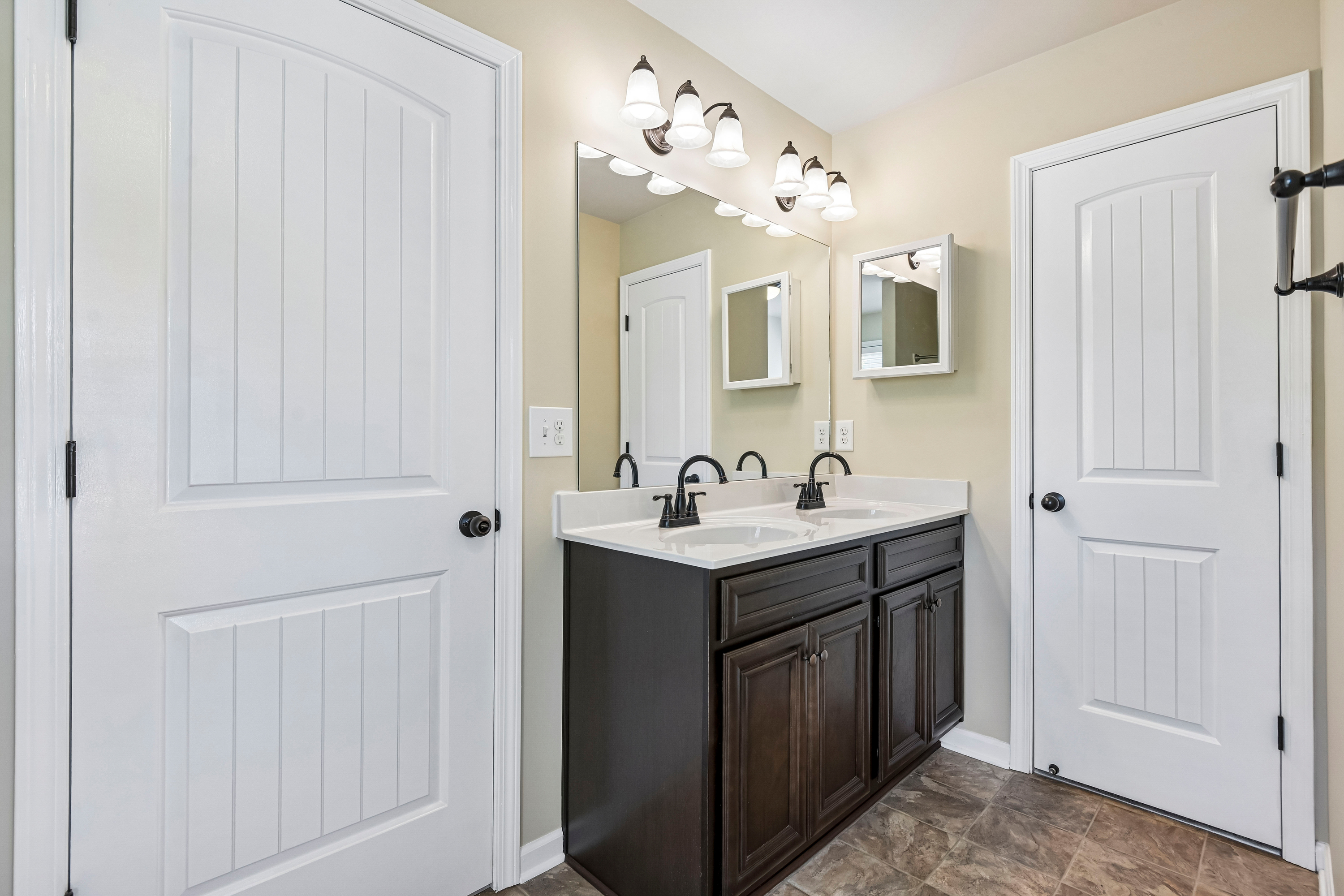 Photo 6 of 53 of 252 Stone Lake Dr, Dallas, GA