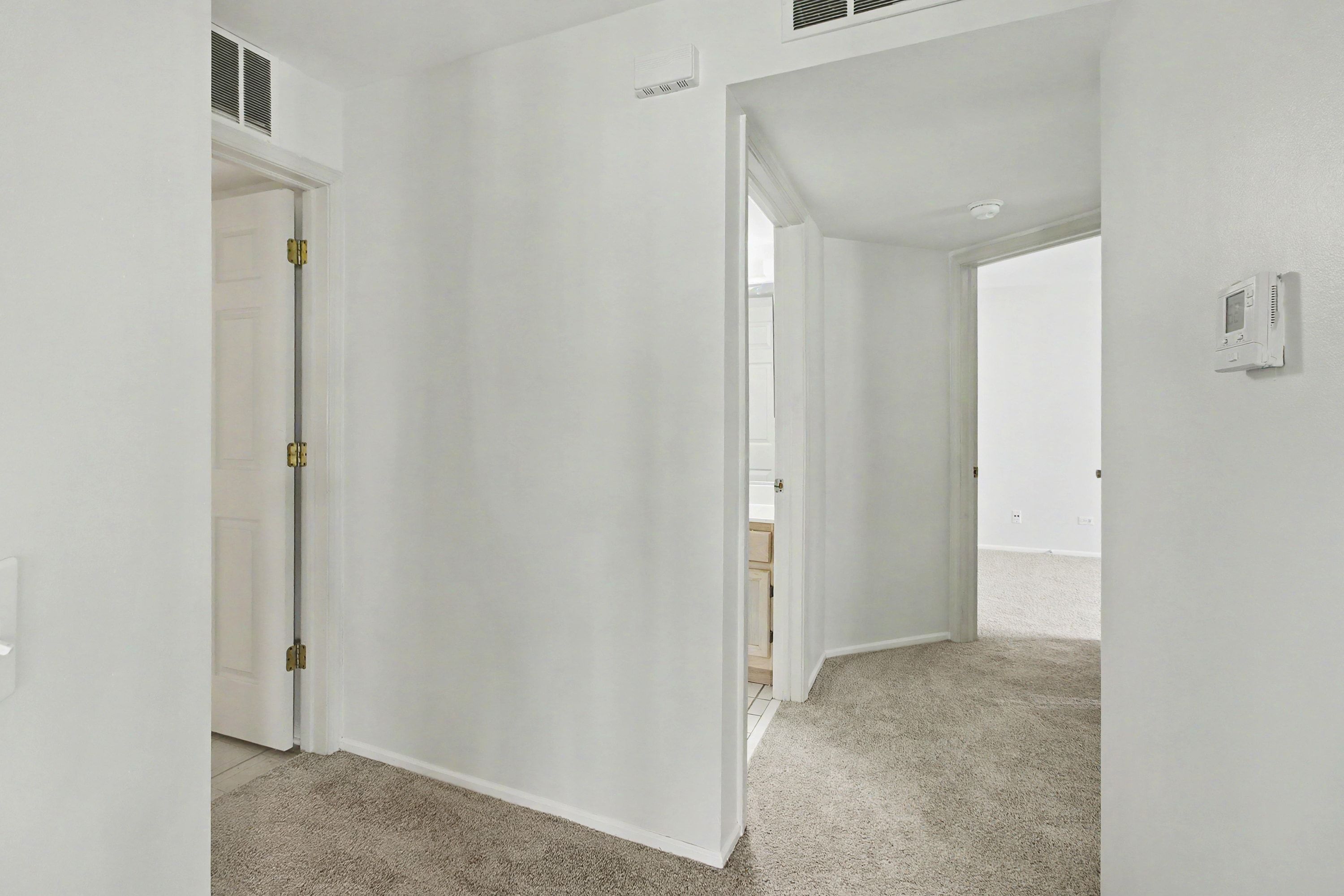 Photo 11 of 13 of 530A Pembrook Ct S, Crystal Lake, IL