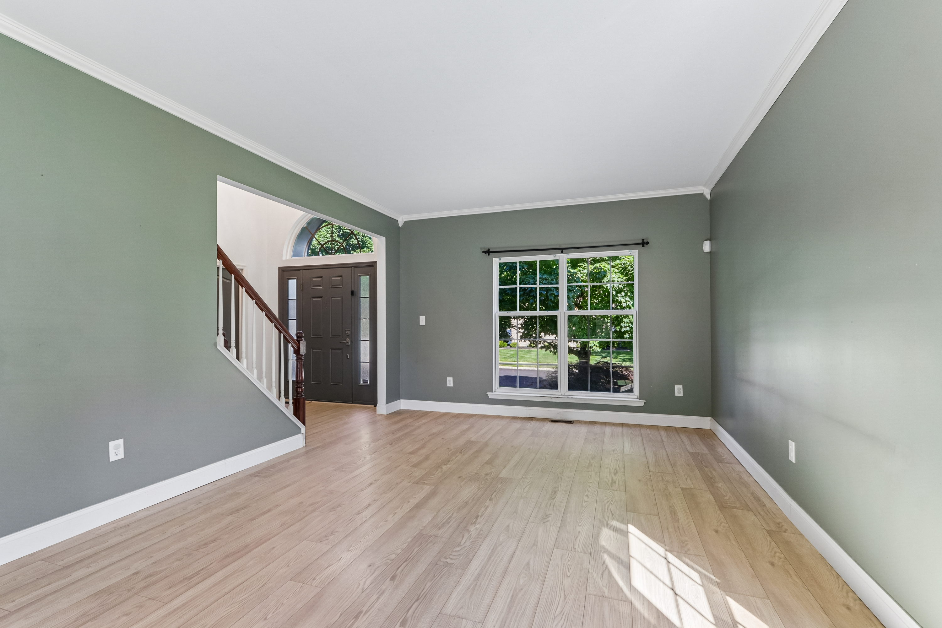 Photo 3 of 56 of 7 Longfellow Ln, Hainesport, NJ