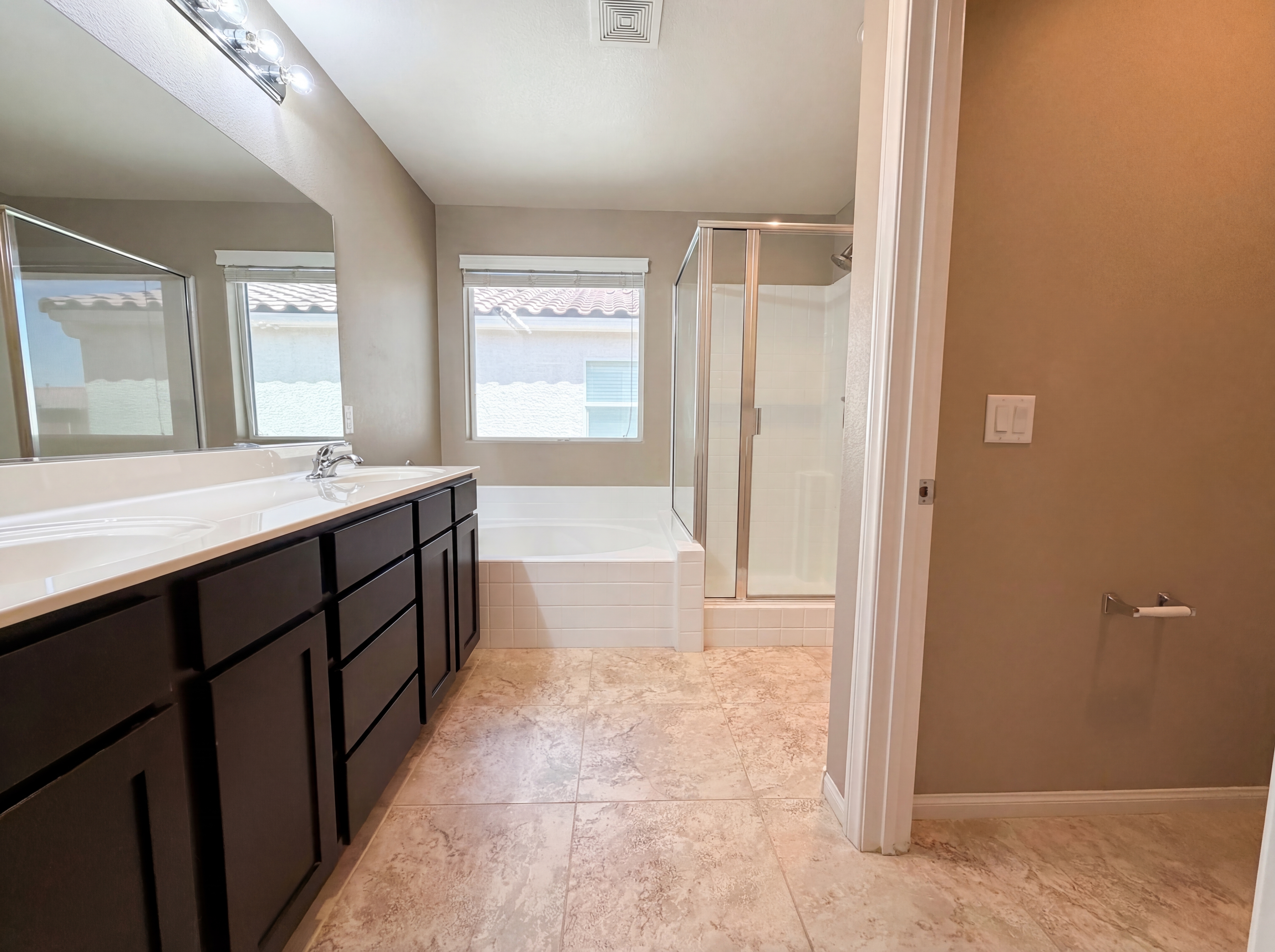 Photo 6 of 27 of 779 Proud Waters Ct, Las Vegas, NV