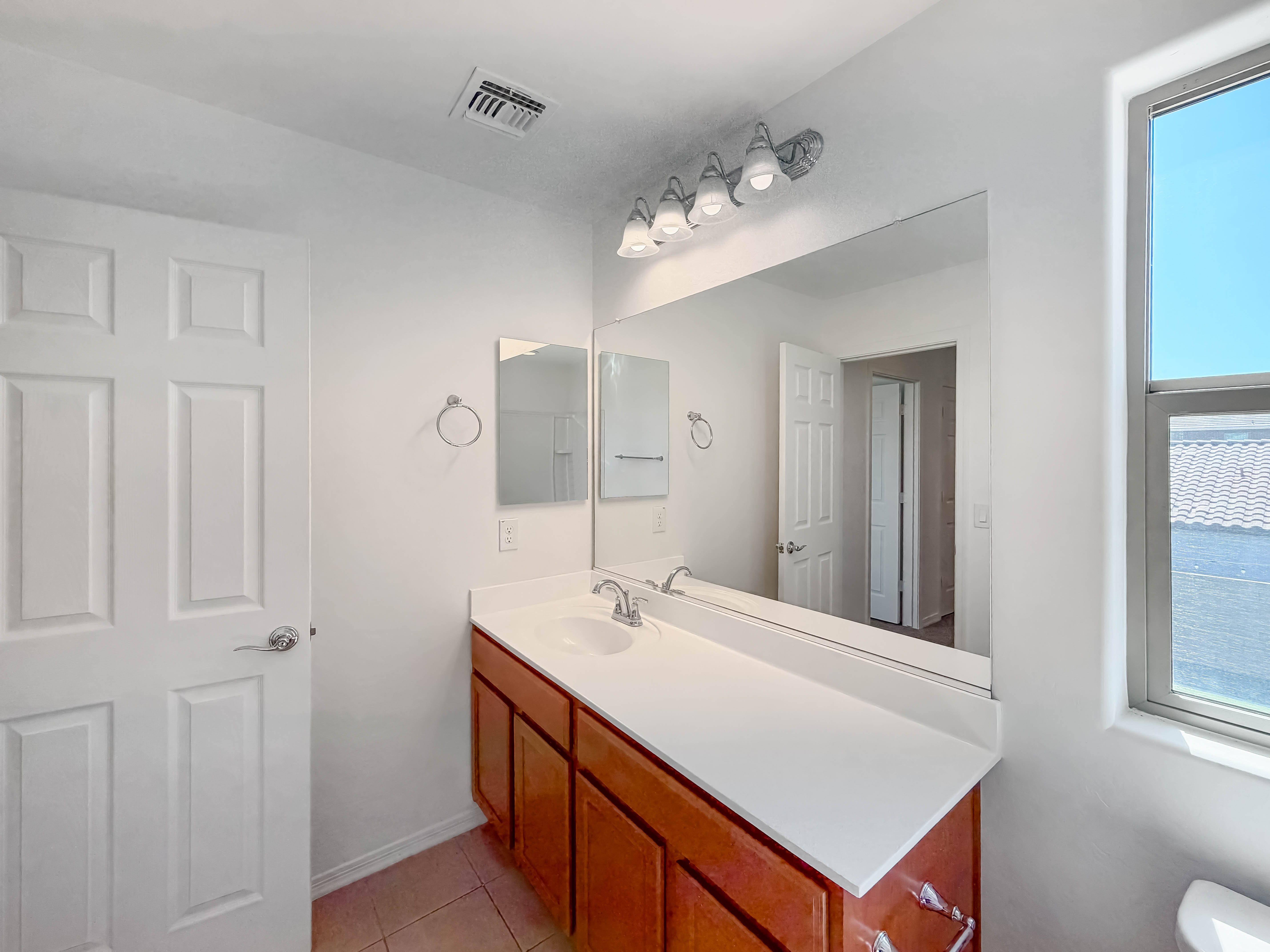 Photo 17 of 24 of 3215 W Pollack St, Phoenix, AZ