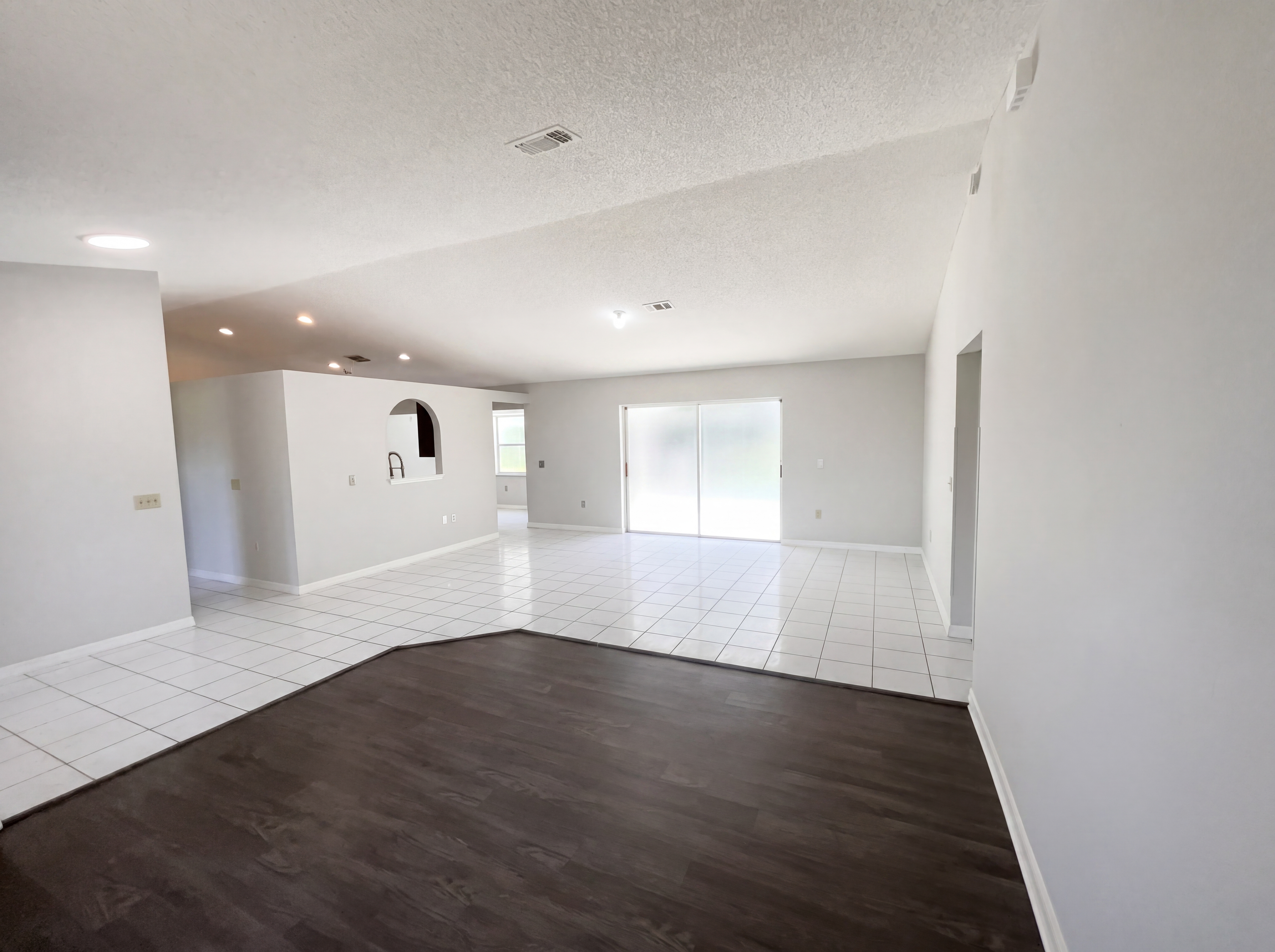 Photo 7 of 33 of 1750 Evergreen Ct, Kissimmee, FL