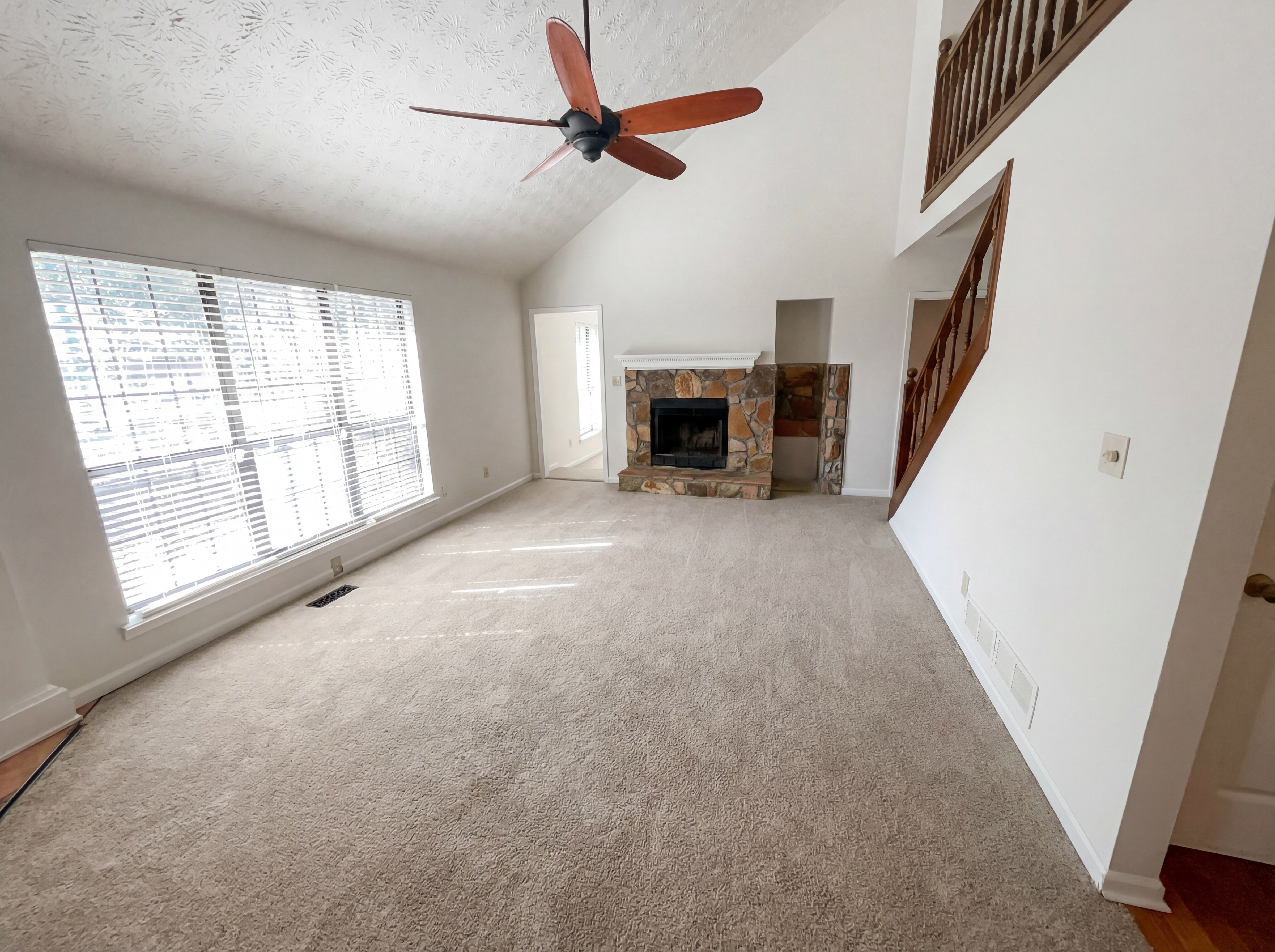 Photo 3 of 21 of 3181 Cedardale Dr, Douglasville, GA