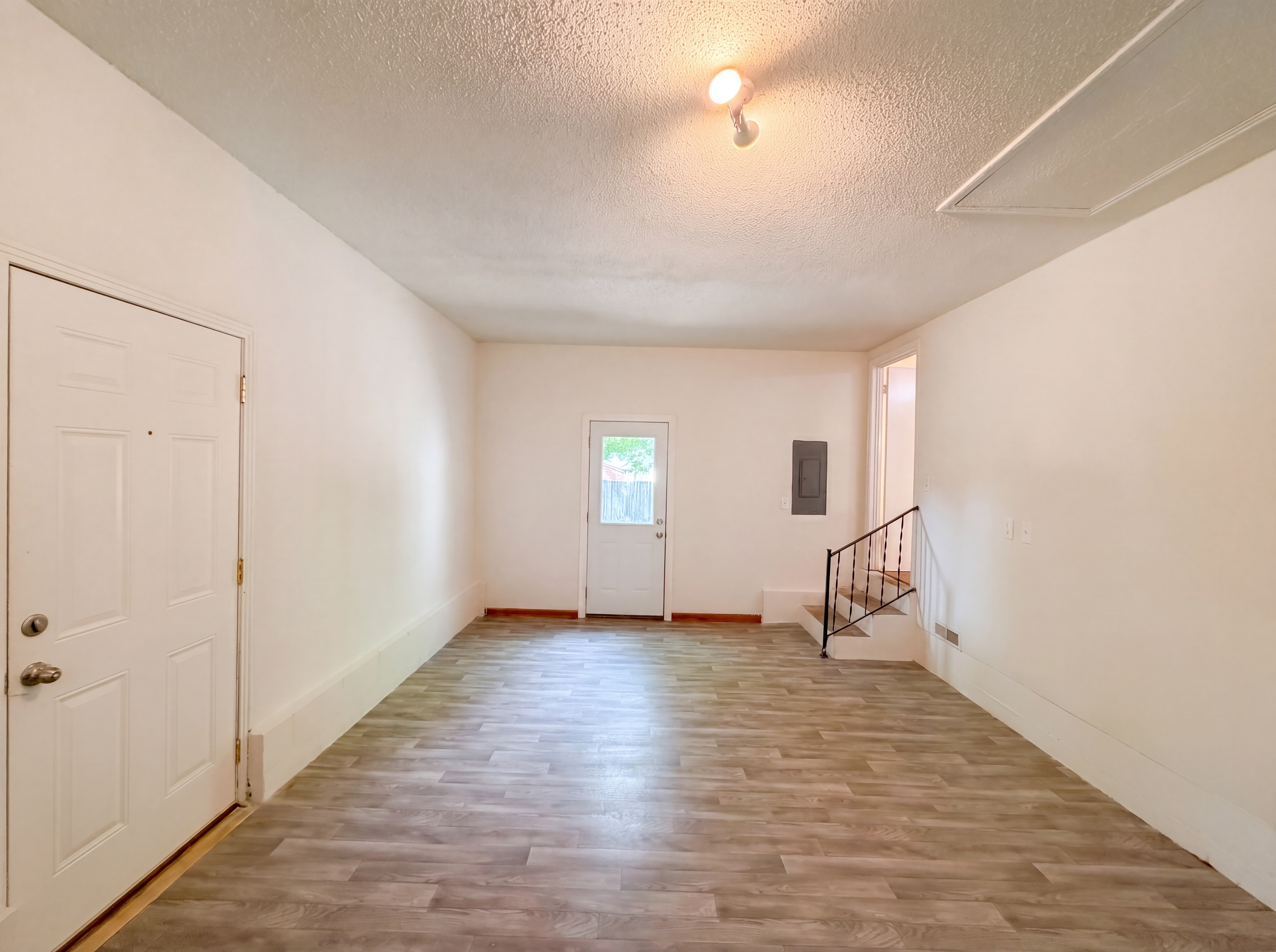 Photo 17 of 23 of 242 Kingswood Dr, Clarksville, TN