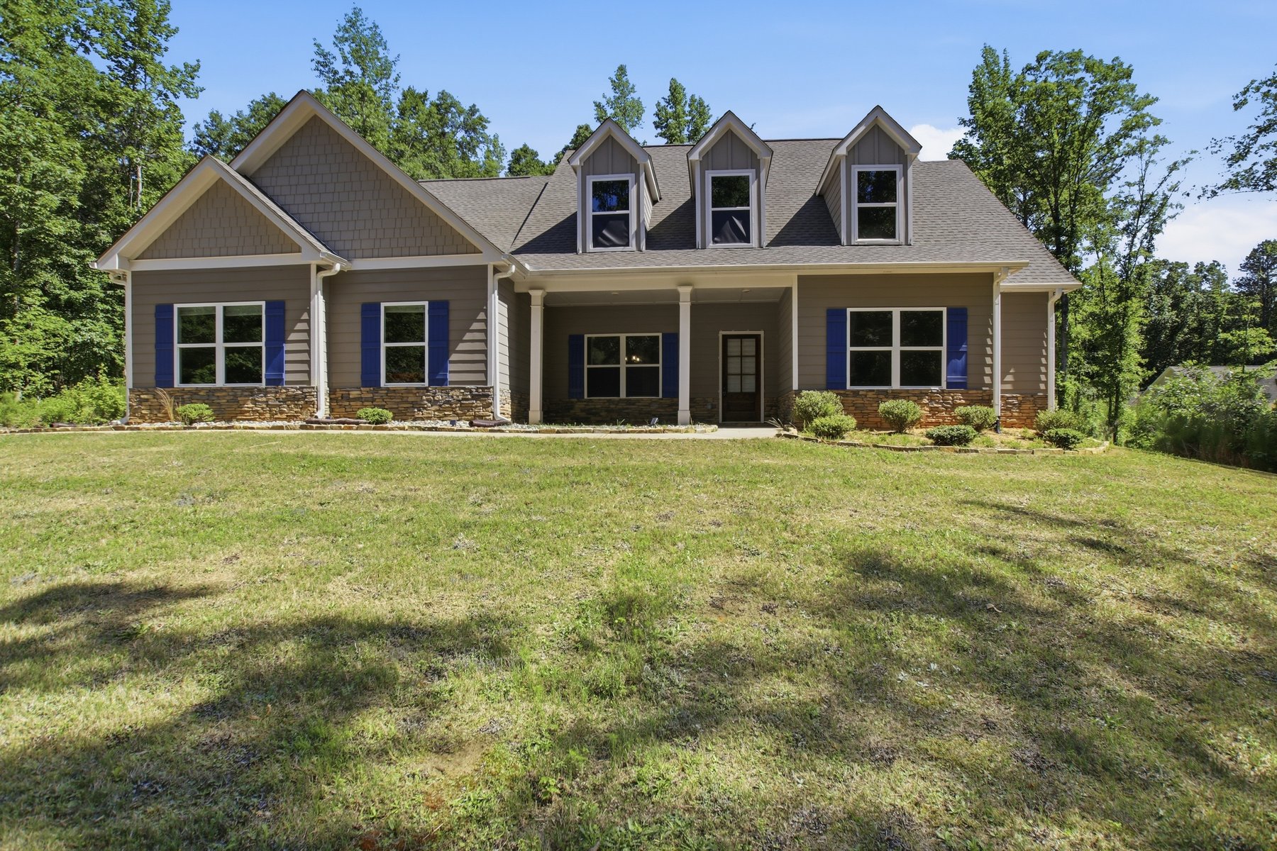 Photo 1 of 45 Hawthorn Ln