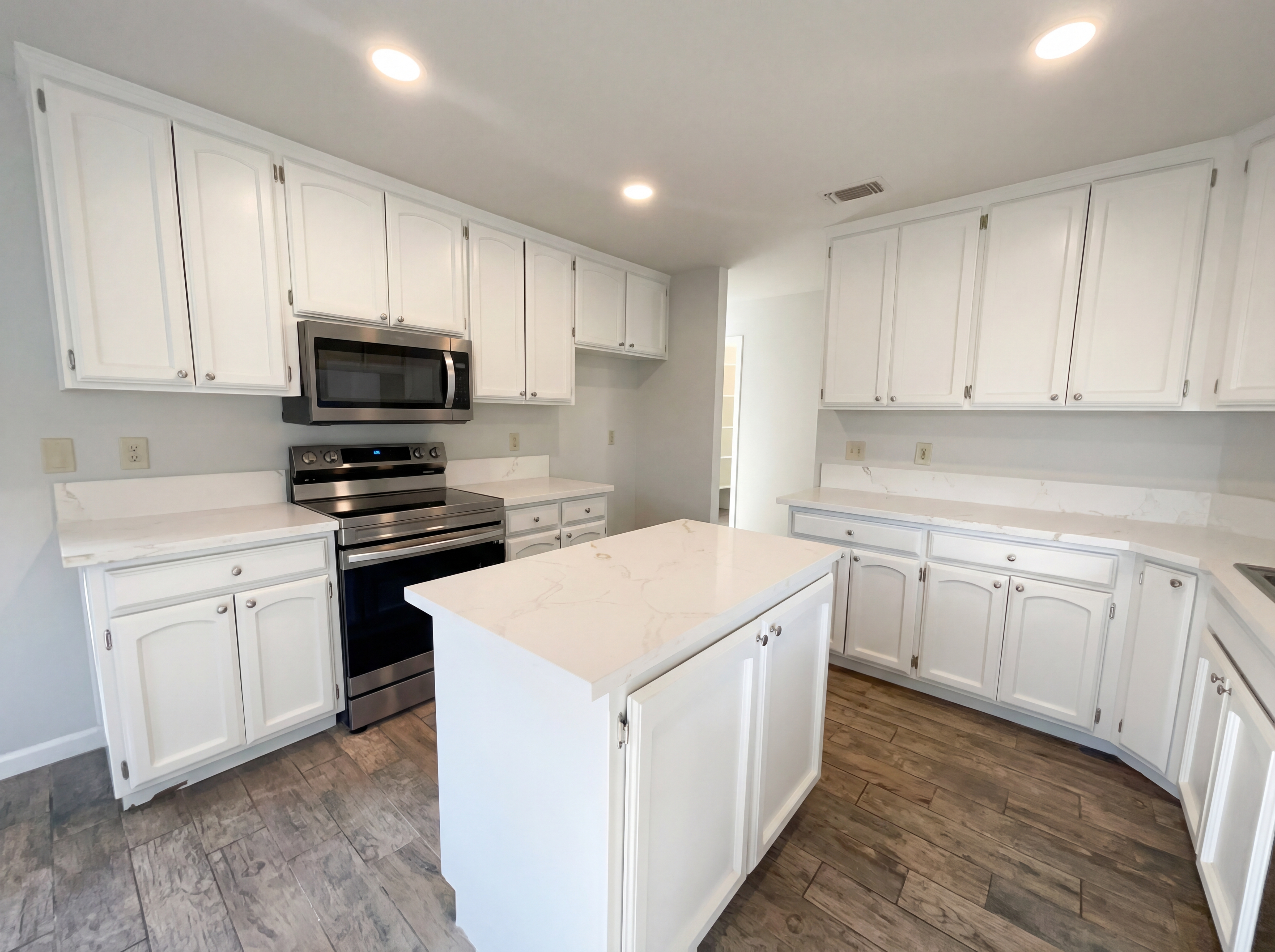 Photo 15 of 28 of 4744 Ponderay Ln, Sacramento, CA