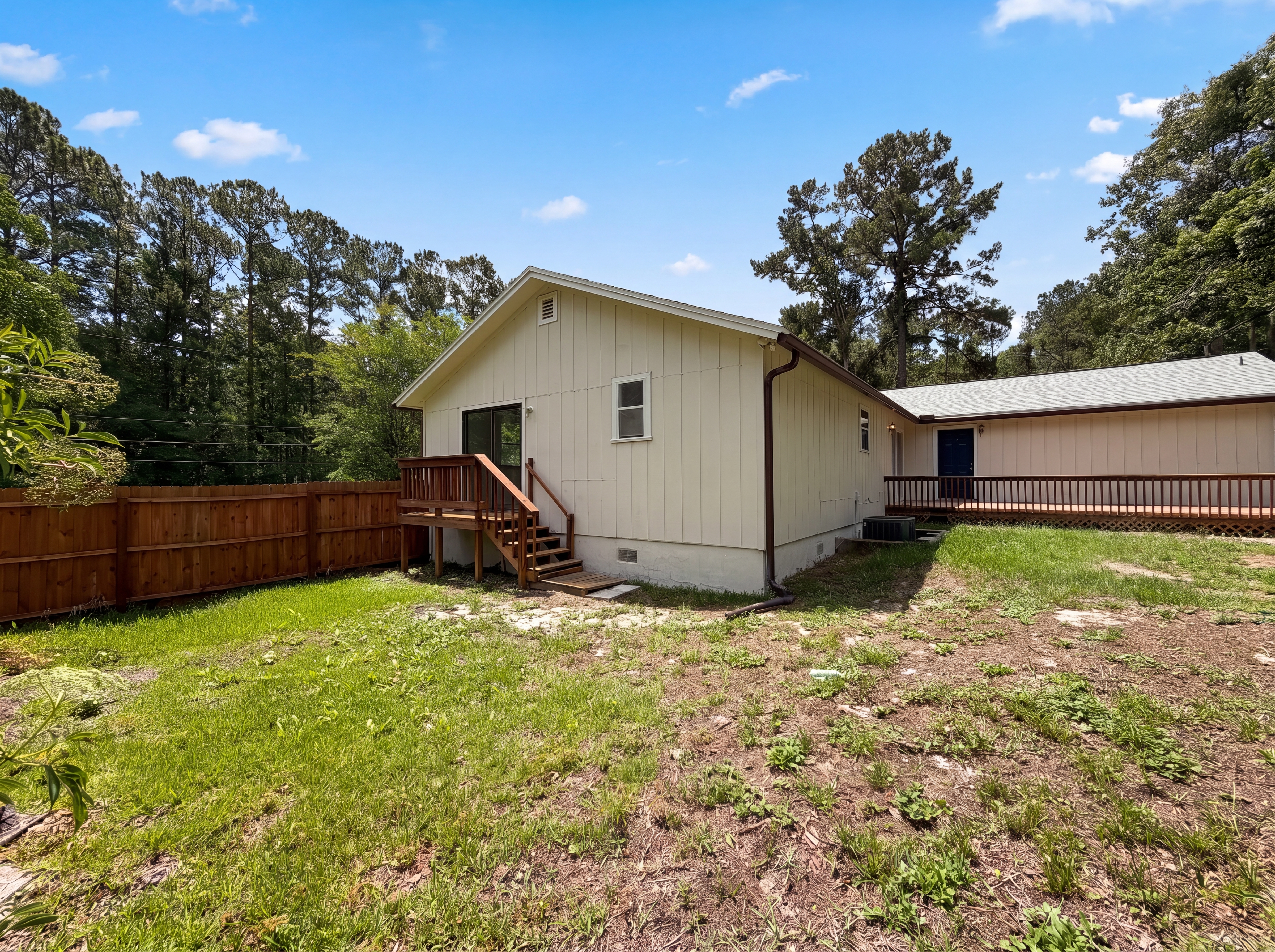 Photo 5 of 17 of 8510 McNeill Rd, Jacksonville, FL