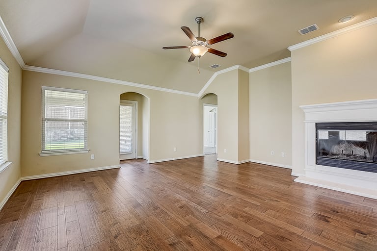 Photo 21 of 32 - 424 Attlee Dr, Fate, TX 75189