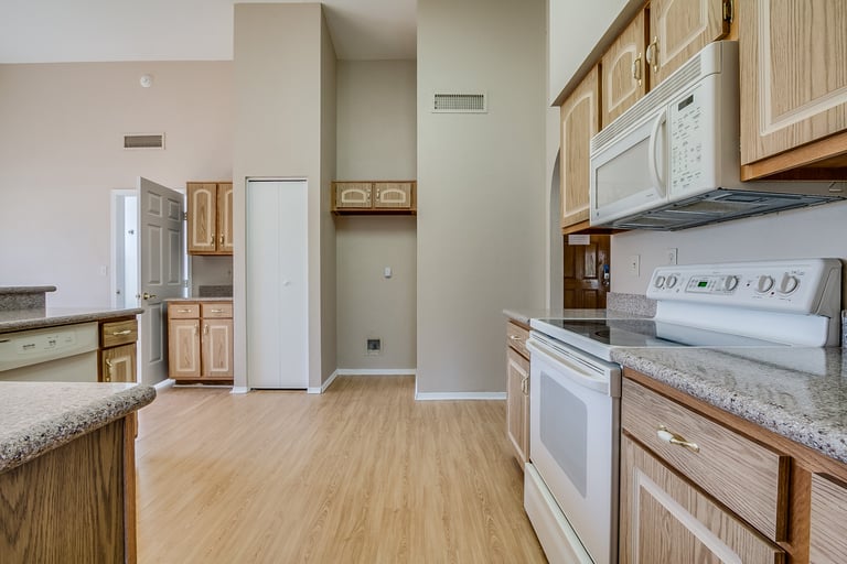 Photo 3 of 38 - 4822 E Hannibal Cir, Mesa, AZ 85205