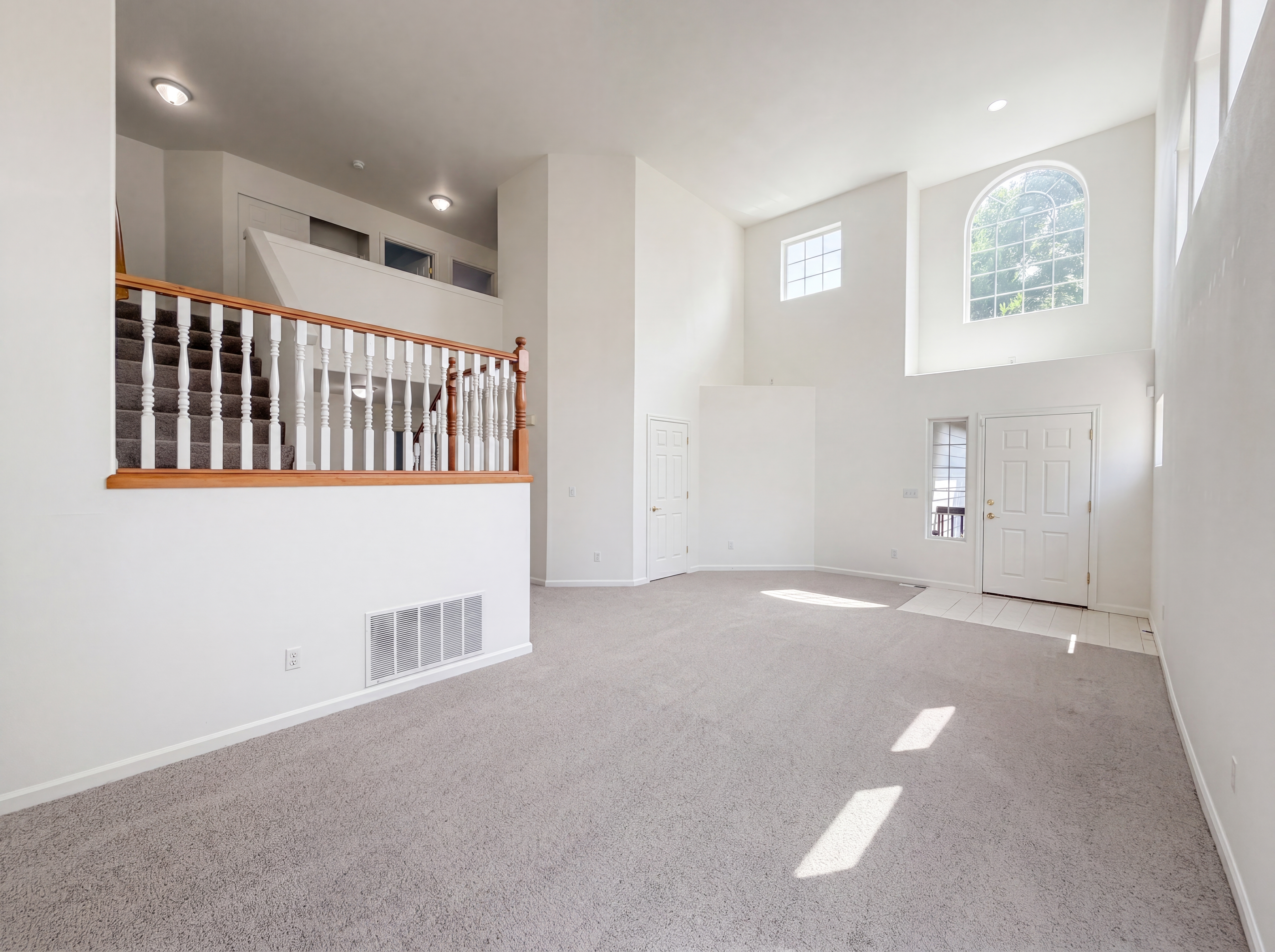 Photo 6 of 27 of 451 NW Yosemite Ter, Beaverton, OR