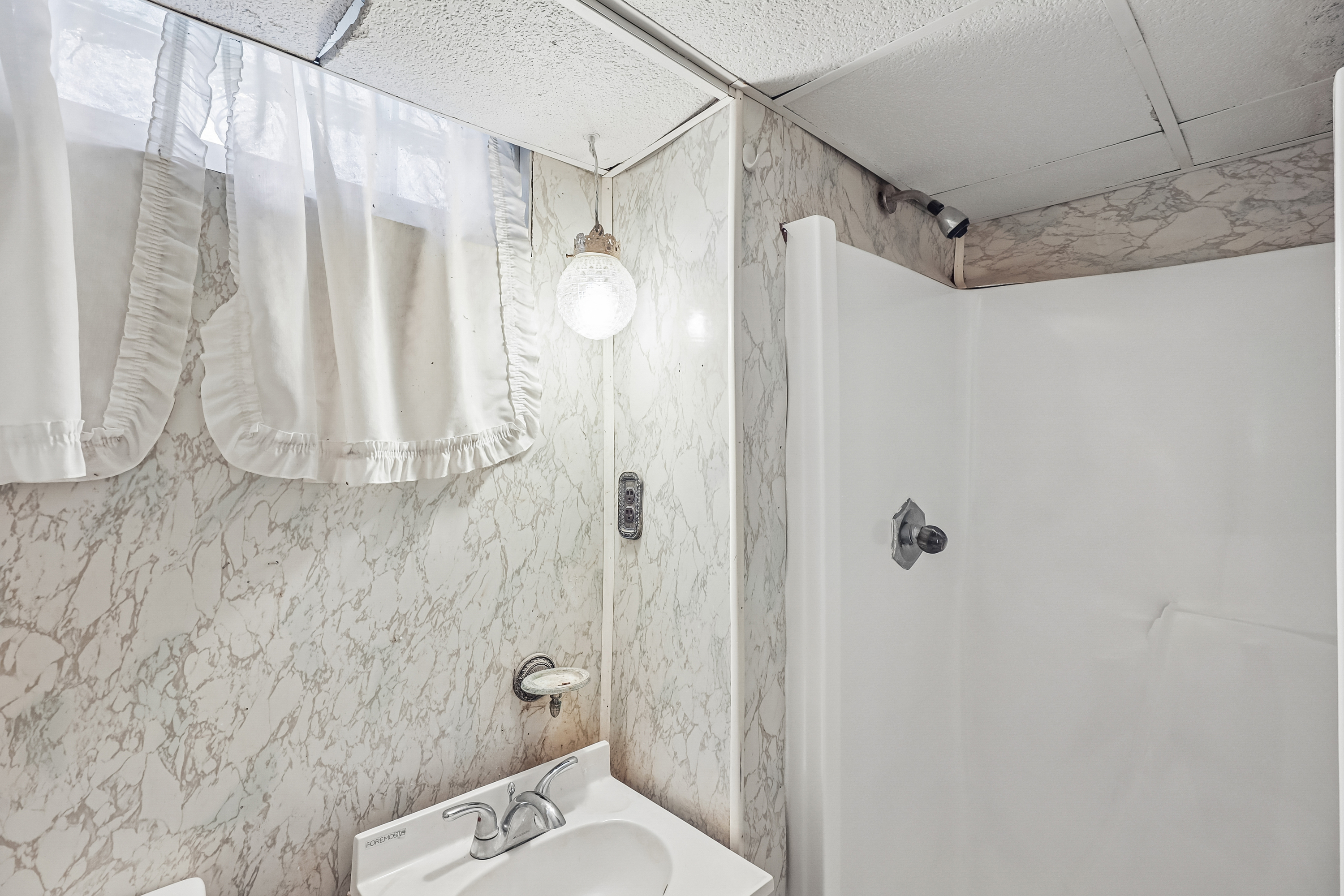 Photo 21 of 42 of 4071 Carondelet Dr, Dayton, OH