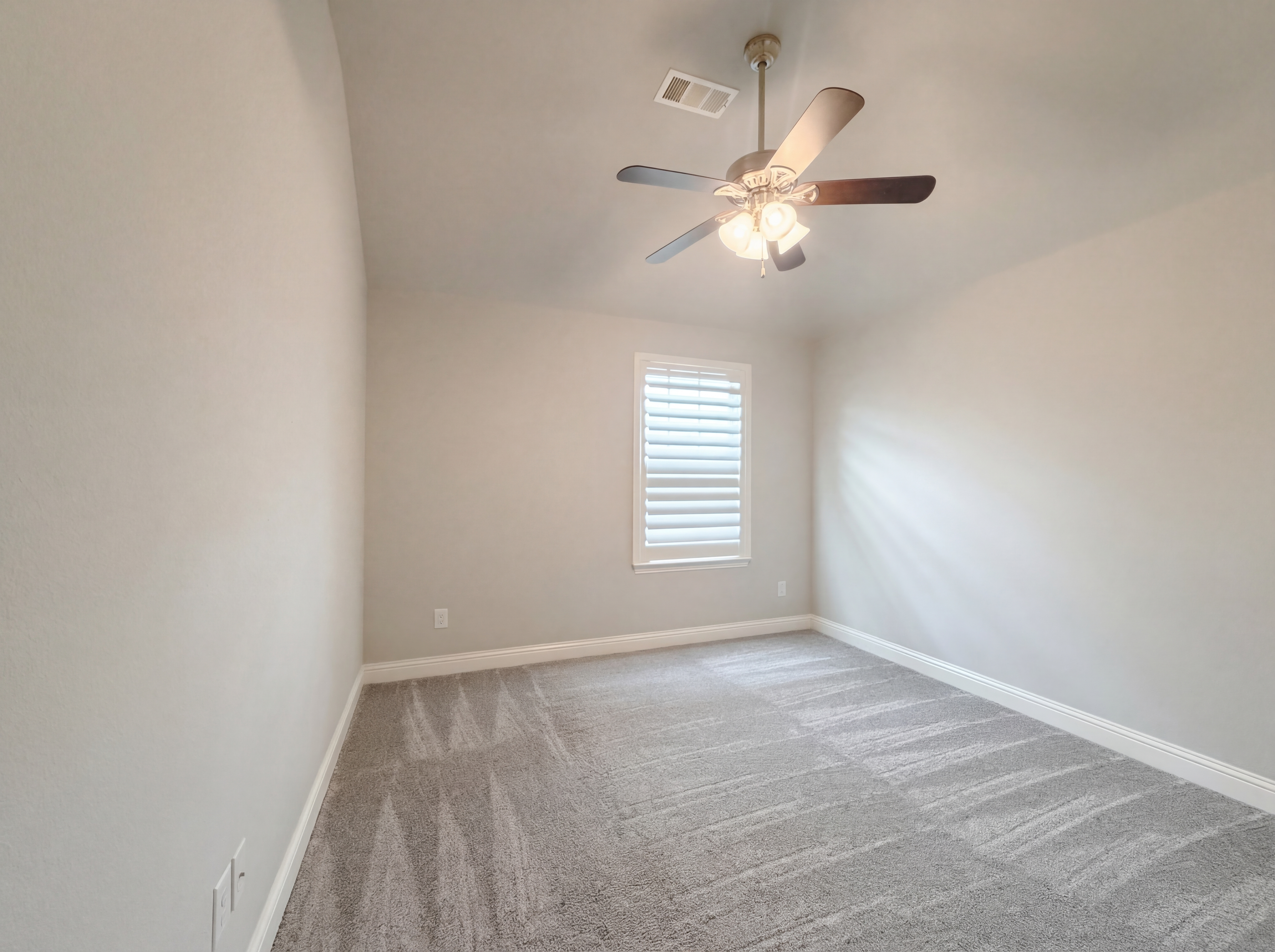 Photo 14 of 19 of 2613 Oak Blossom Dr, McKinney, TX