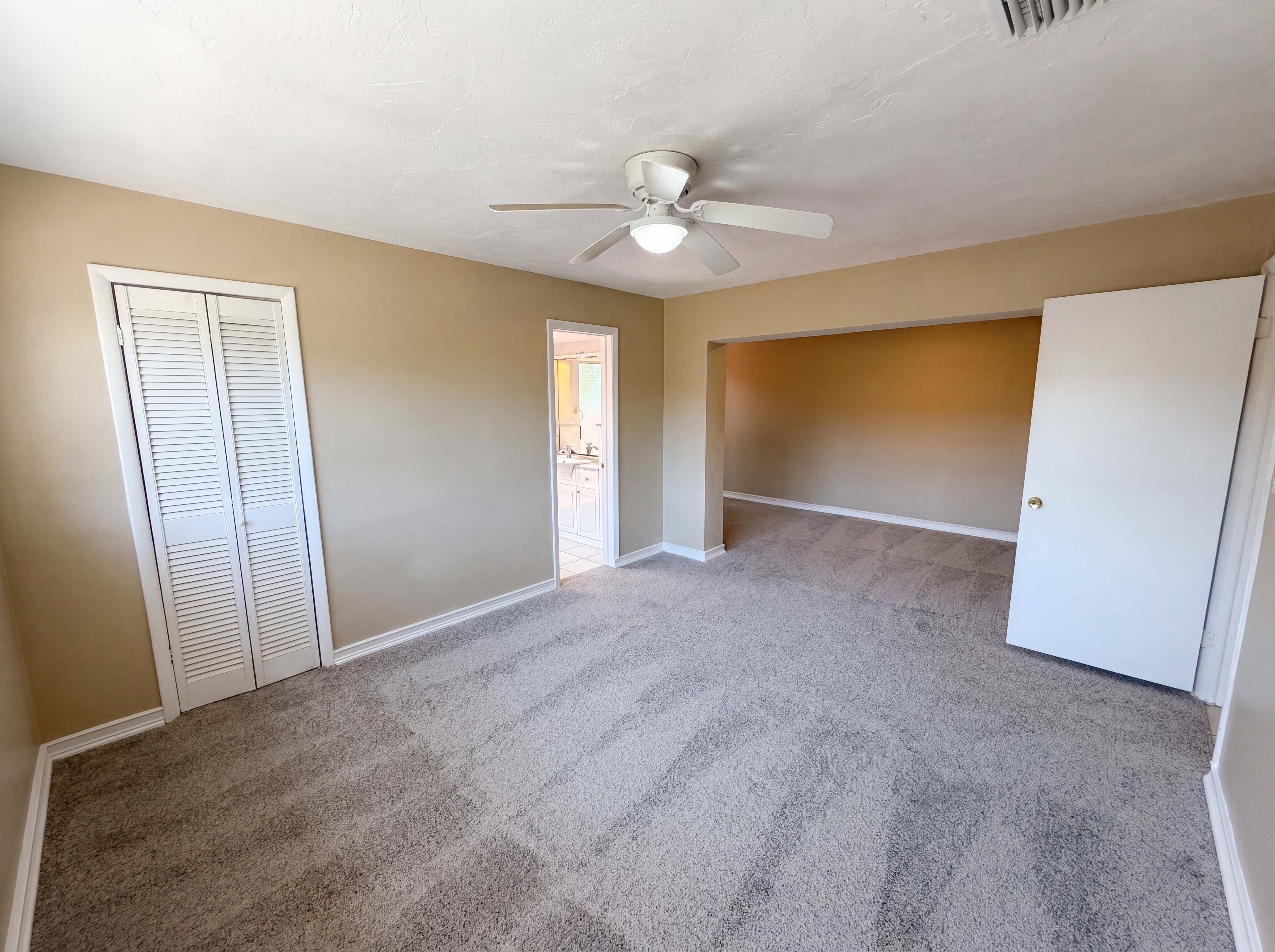 Photo 4 of 35 of 406 Skylark Blvd, Satellite Beach, FL