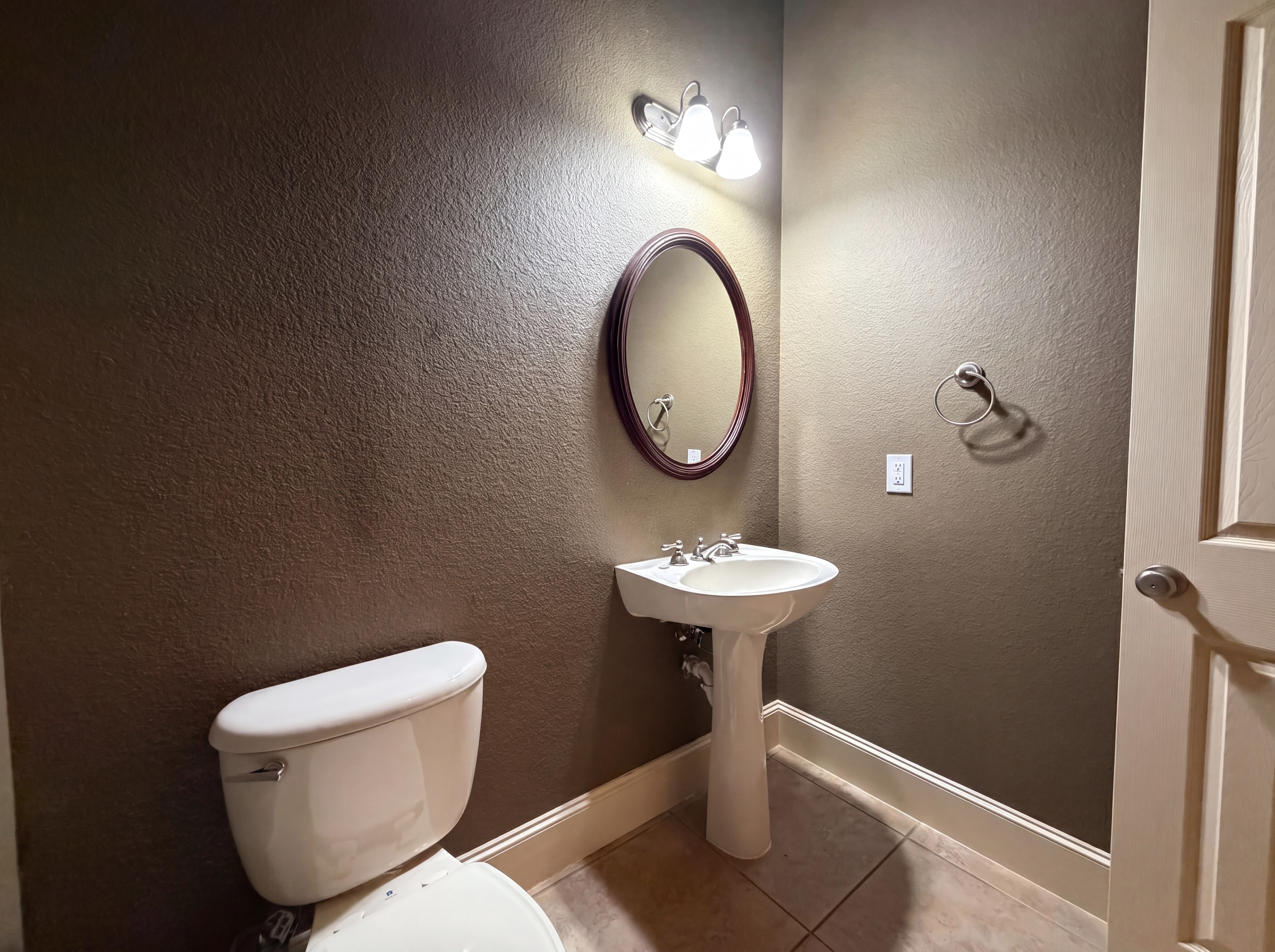Photo 20 of 30 of 928 Homestead Dr, Keller, TX