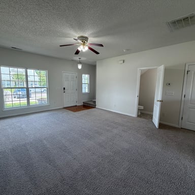 Property photo 3 of 210 Congaree River Dr