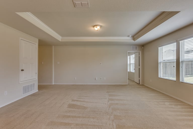 Photo 4 of 27 - 1104 Rivers Creek Ln, Little Elm, TX 75068