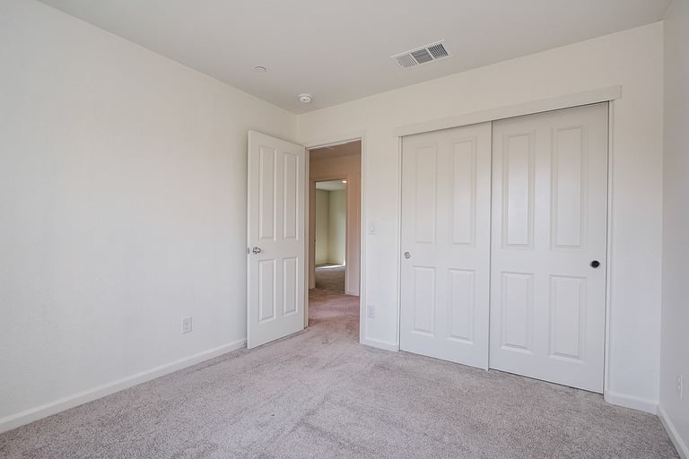 Photo 18 of 30 - 1321 Harvest Glen Way, Sacramento, CA 95834