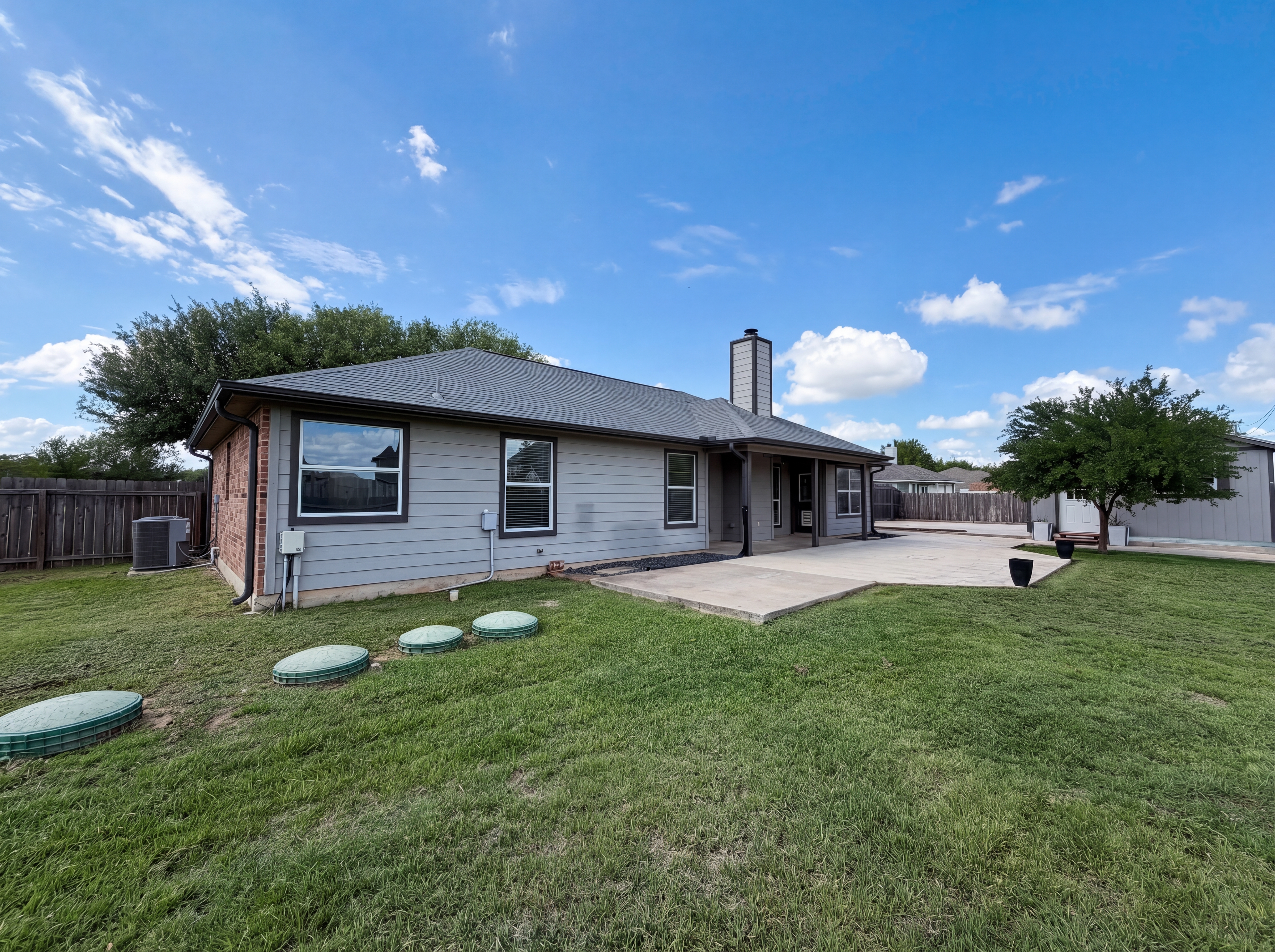 Photo 15 of 19 of 116 San Jacinto, Hutto, TX