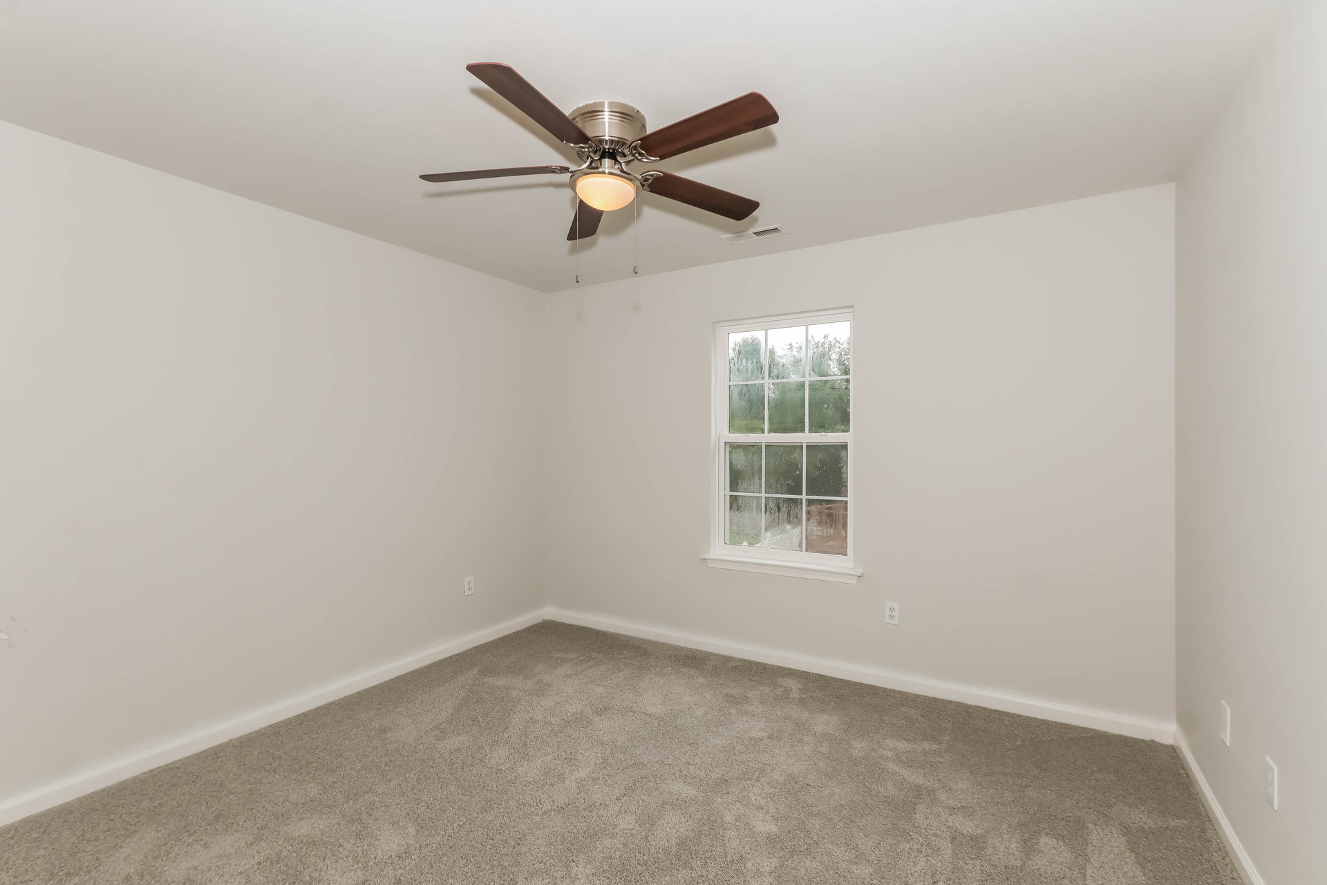 Photo 16 of 22 of 7044 Birnamwood Ct, Myrtle Beach, SC