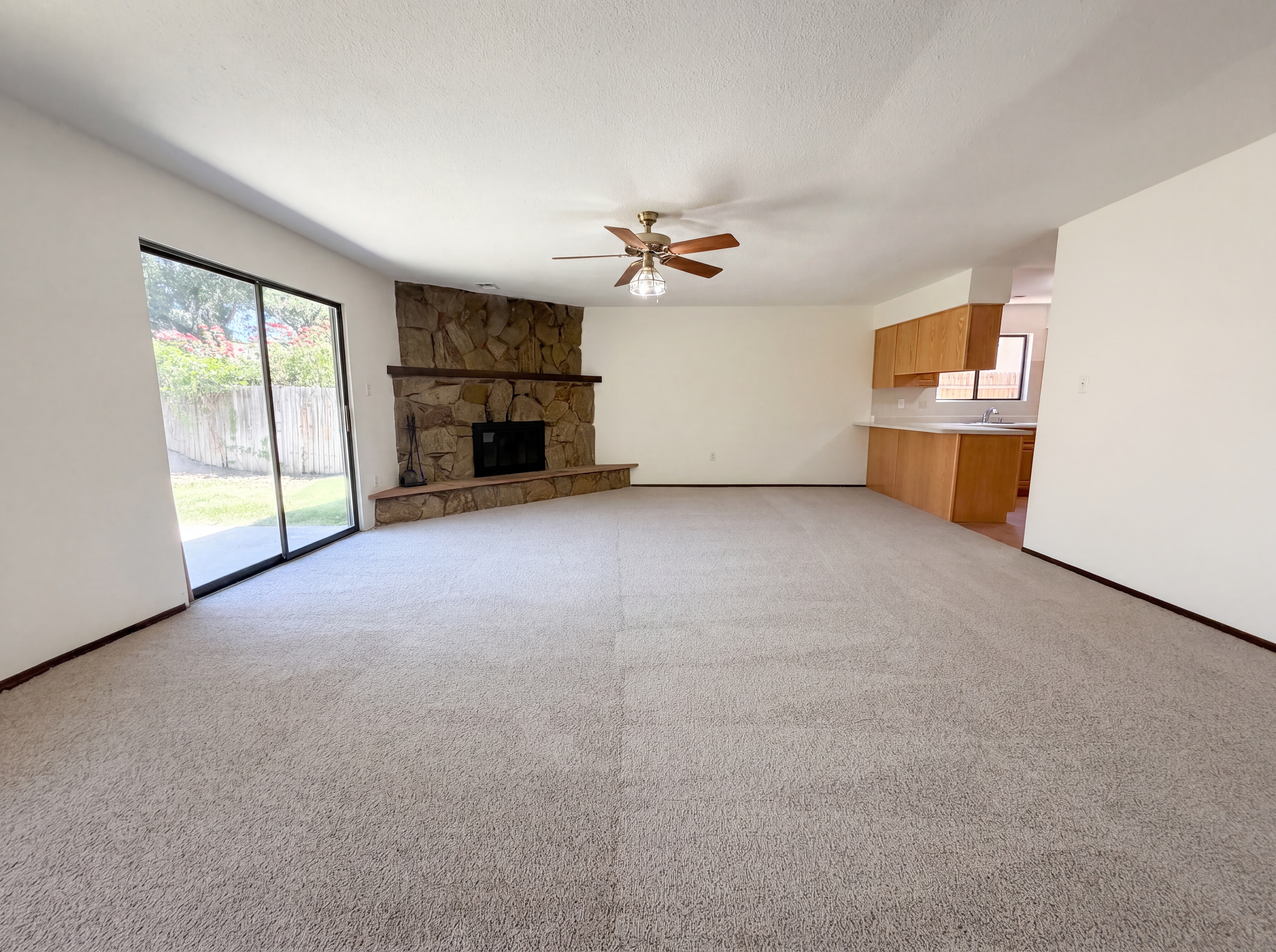 Photo 9 of 21 of 816 Omaha St NE, Albuquerque, NM