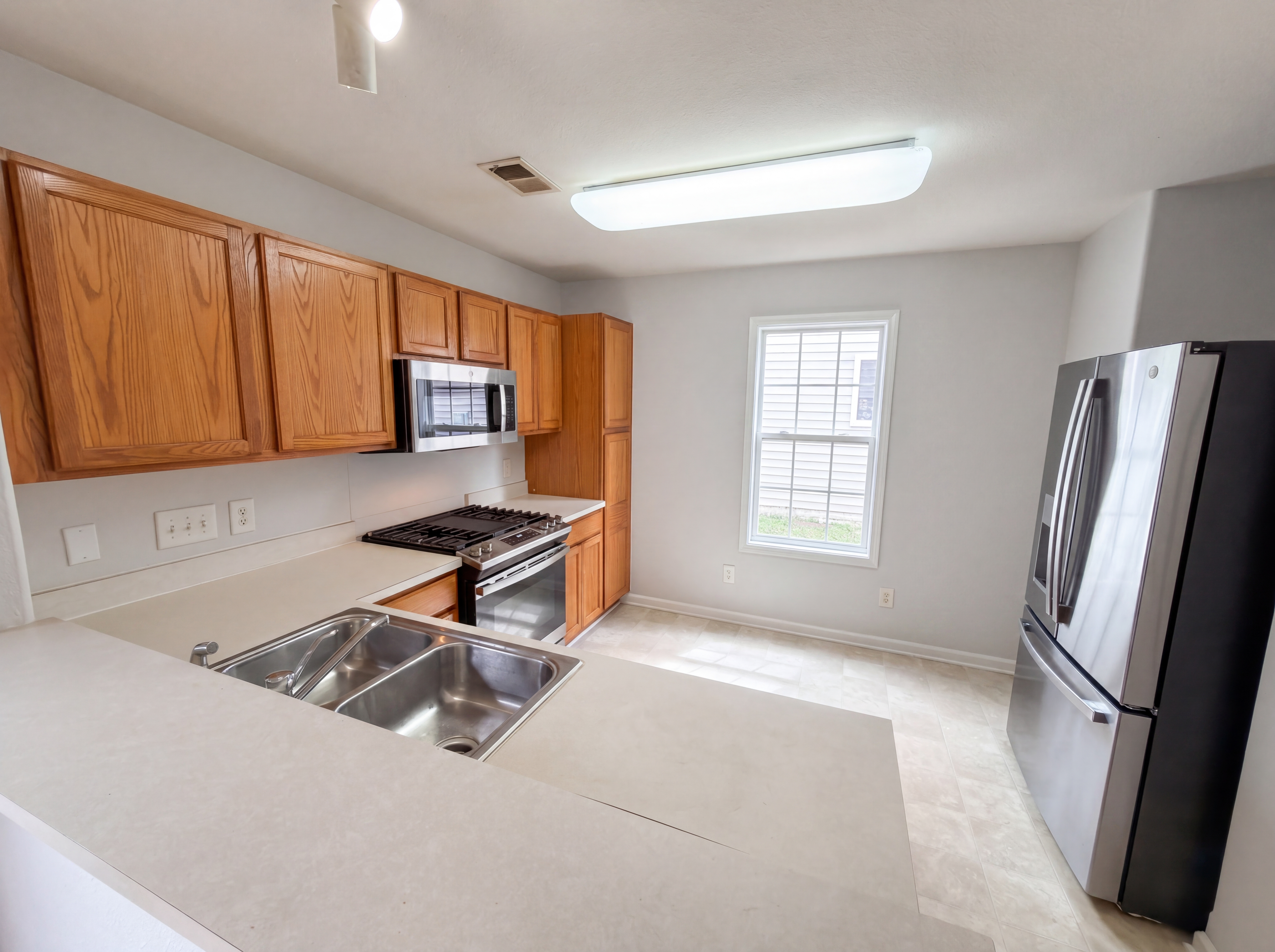 Photo 9 of 17 of 4493 Easywater Ln, Fort Mill, SC