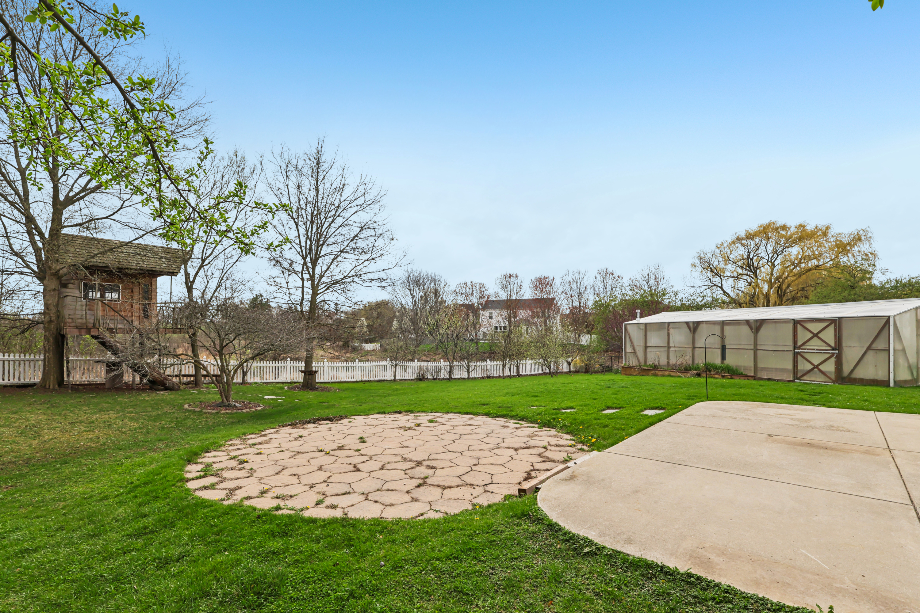 Photo 34 of 39 of 257 Indian Ridge Ln, Lake Villa, IL