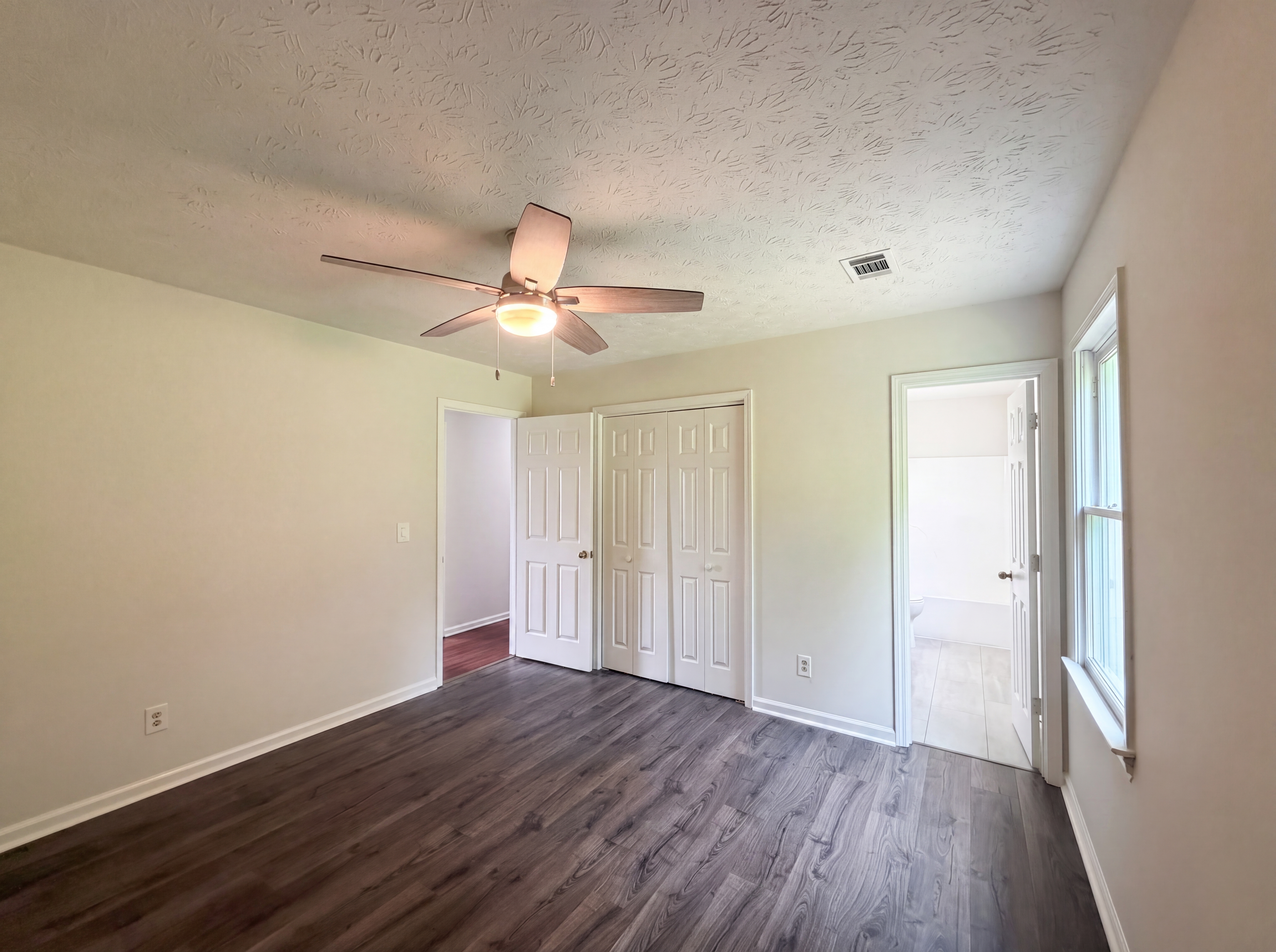 Photo 4 of 16 of 1514 Willow Gate Way, Auburn, GA