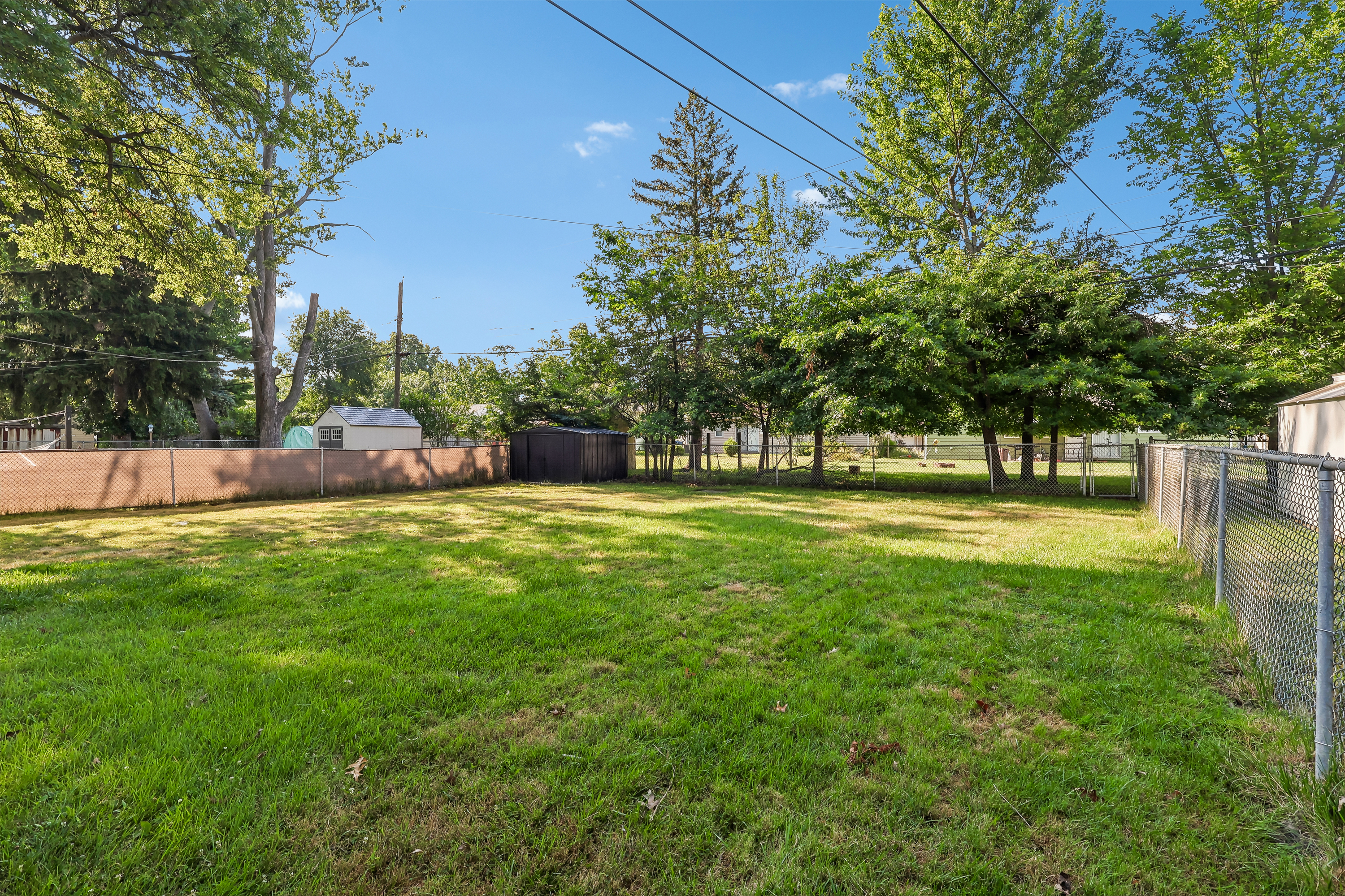 Photo 32 of 33 of 9011 Manorford Dr, Cleveland, OH