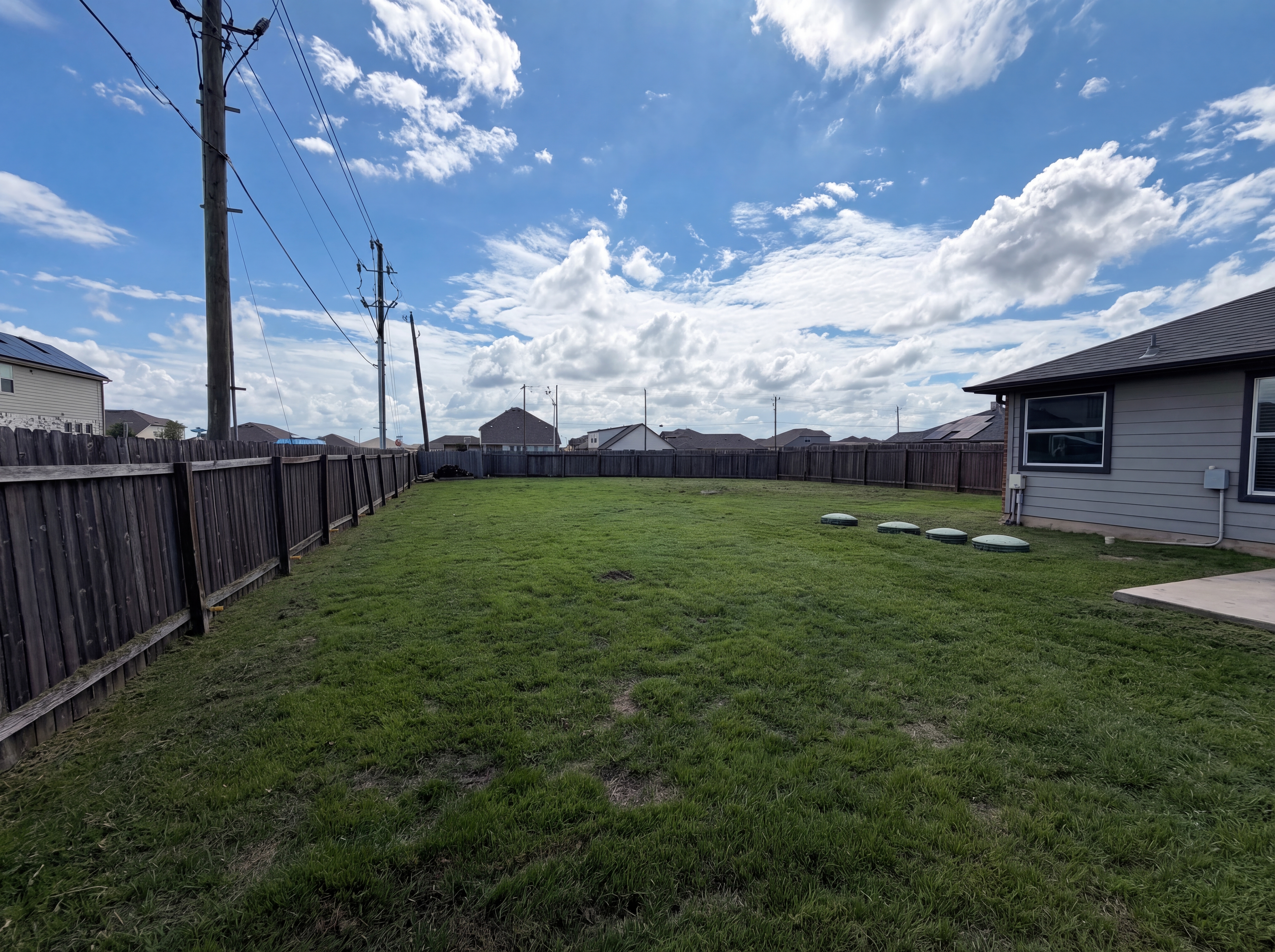 Photo 16 of 19 of 116 San Jacinto, Hutto, TX