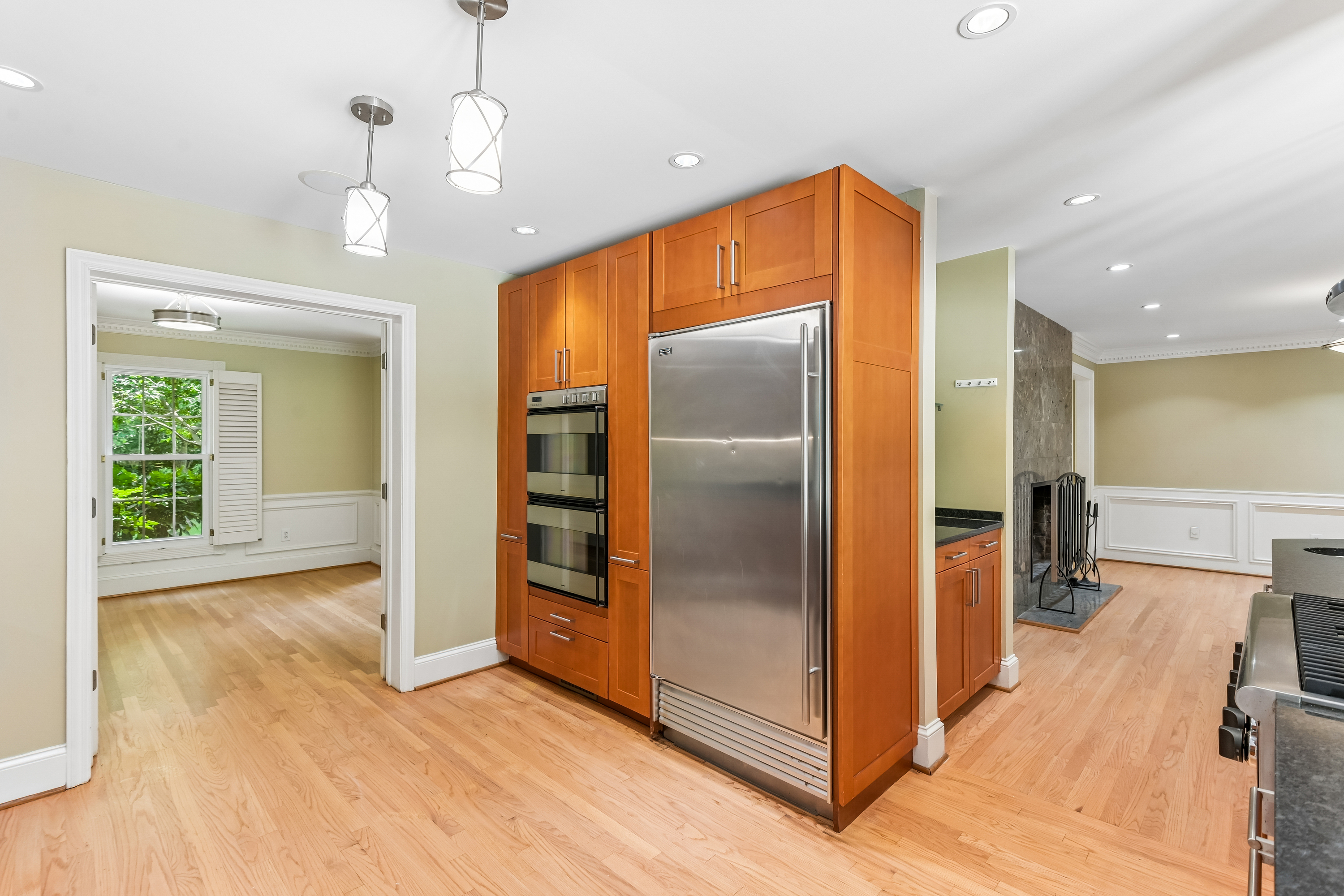 Photo 38 of 87 of 3135 Spalding Dr, Atlanta, GA