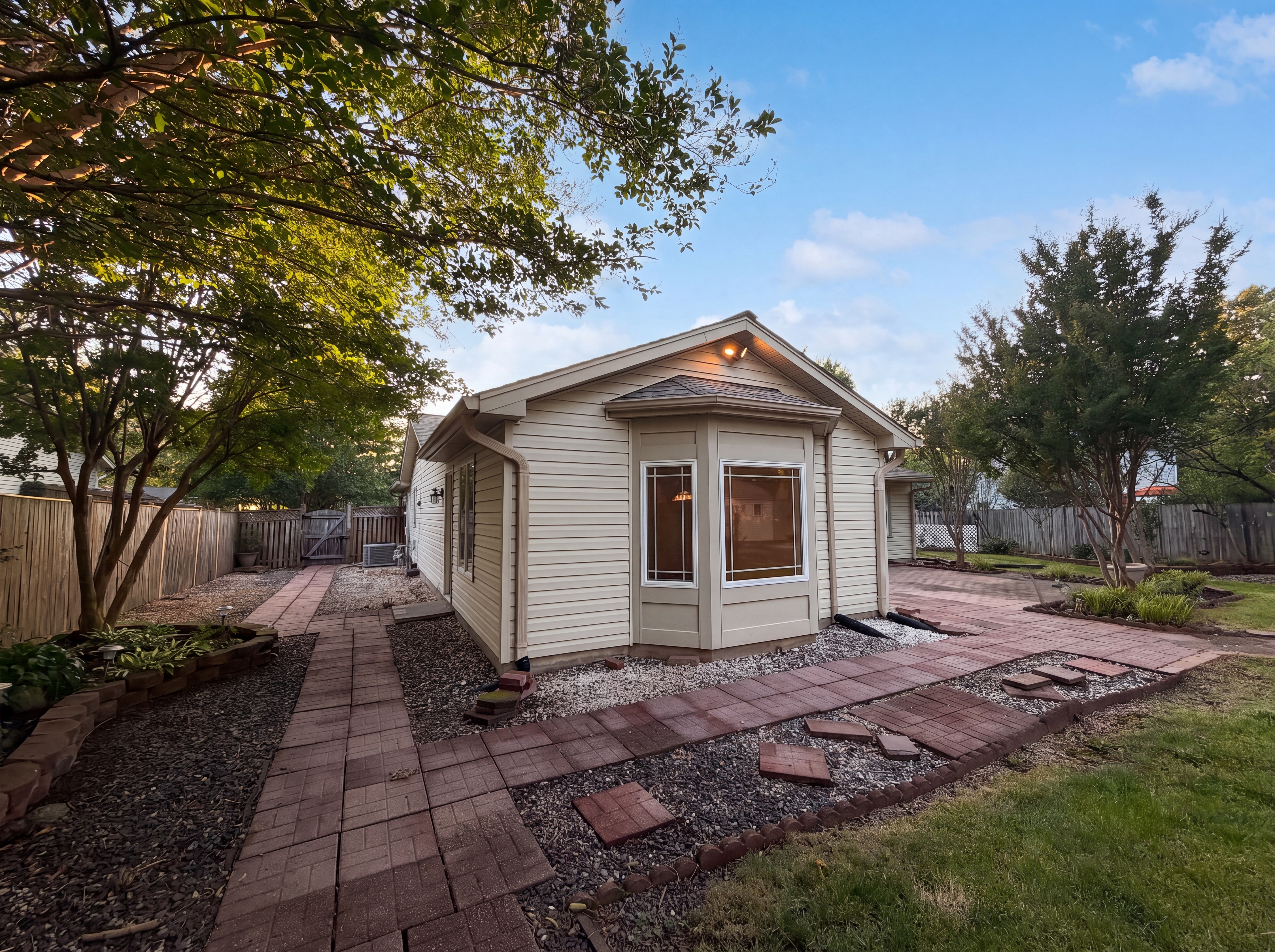 Photo 5 of 51 of 8947 Rosewood St, Manassas, VA