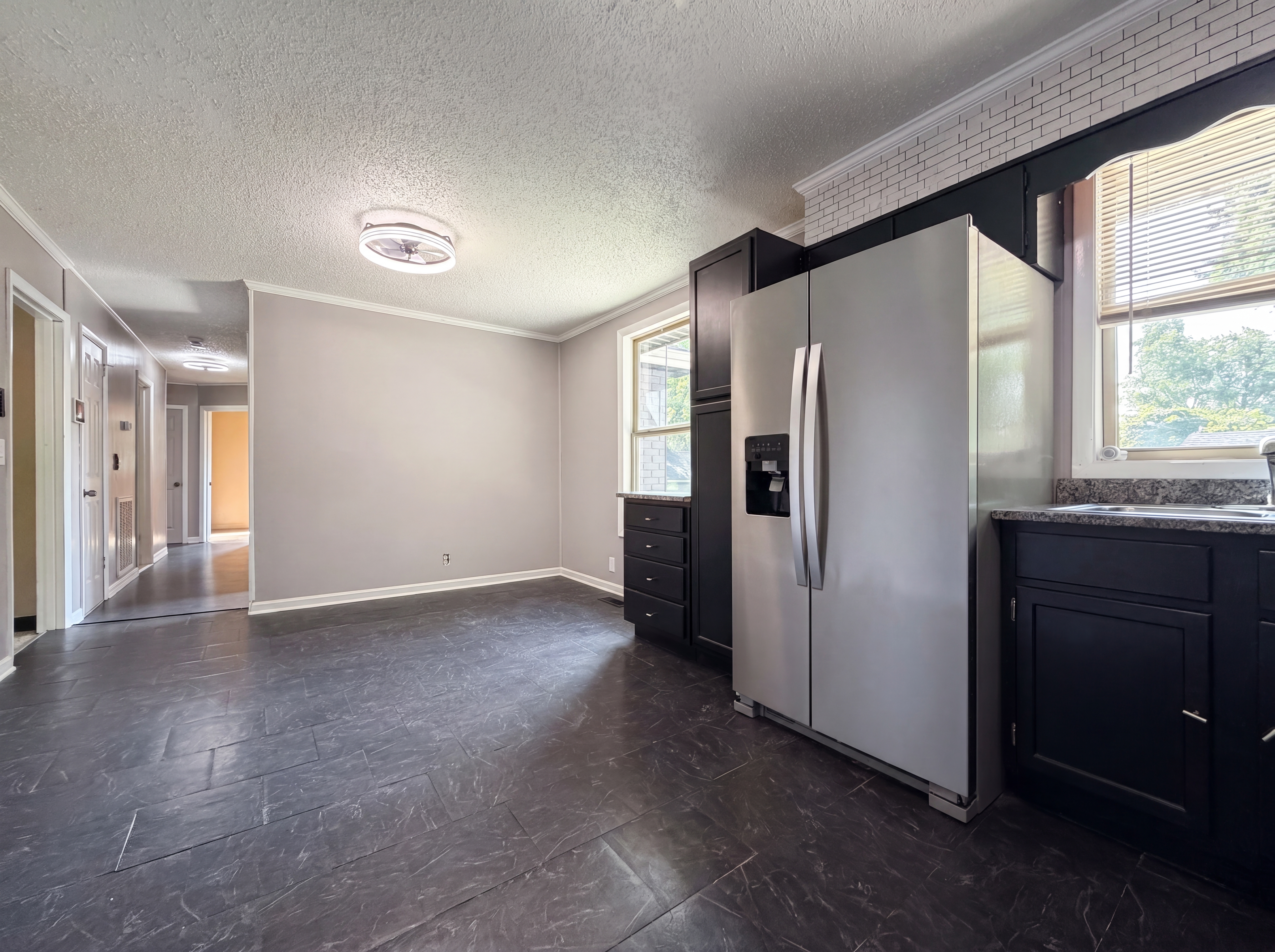 Photo 11 of 17 of 4116 Buenaview Ct, Nashville, TN