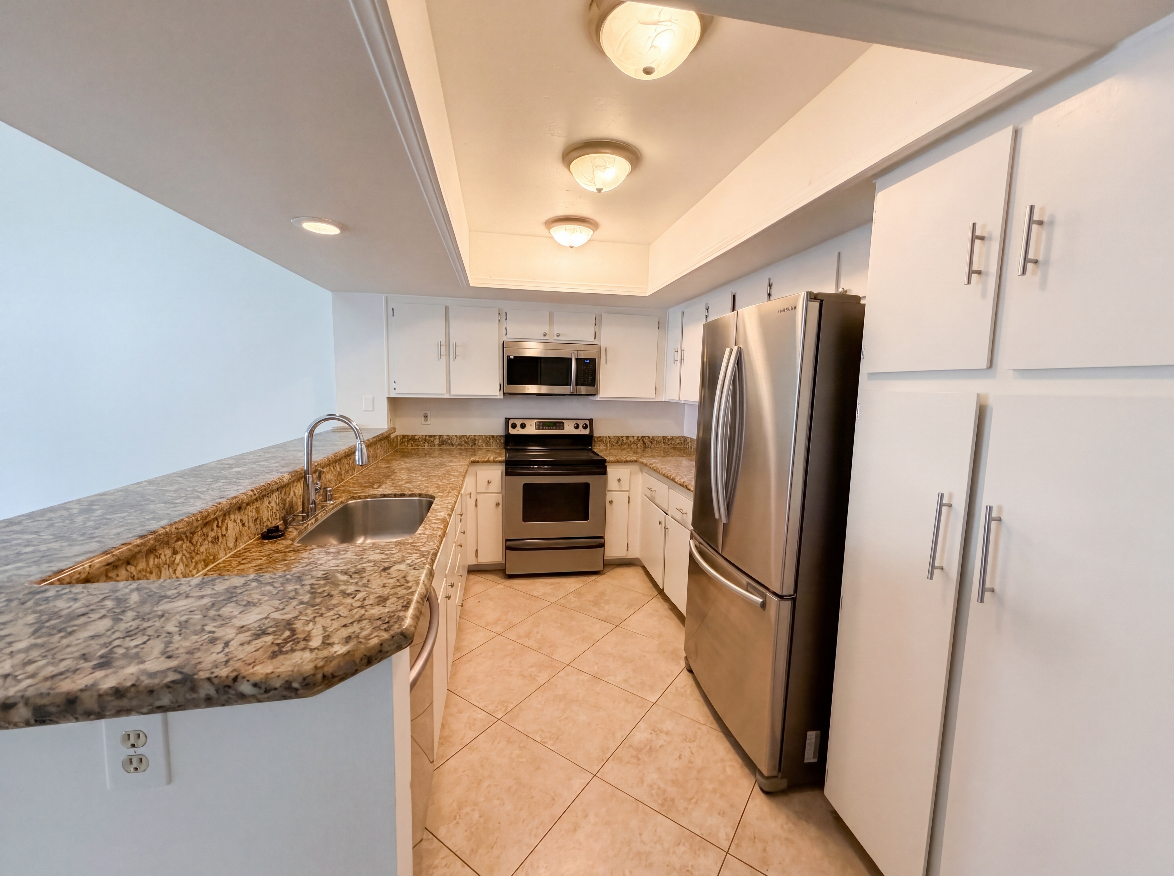 Photo 2 of 28 of 5631 Vineyard Ln, Las Vegas, NV