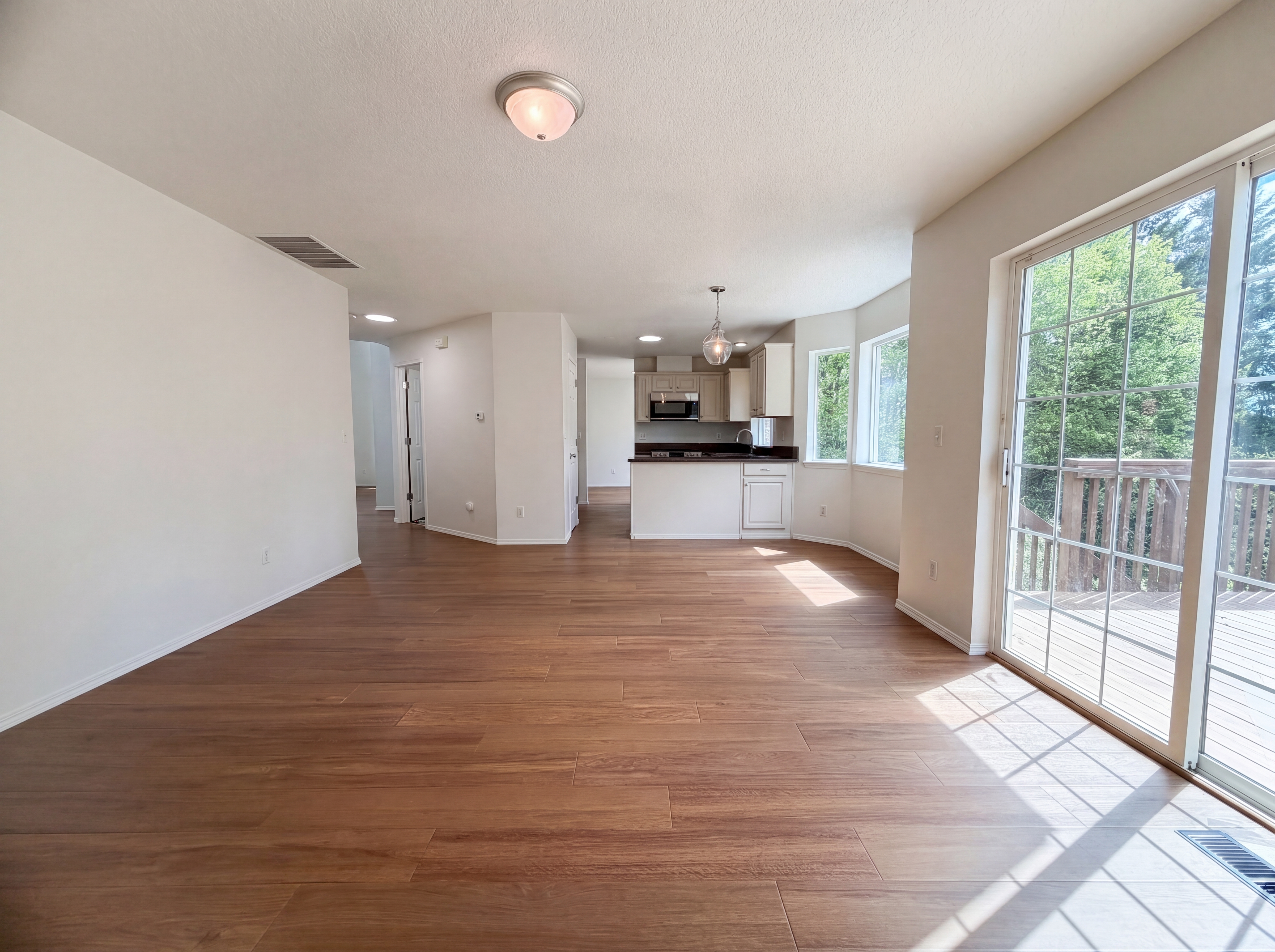 Photo 10 of 25 of 13616 Duane St, Oregon City, OR