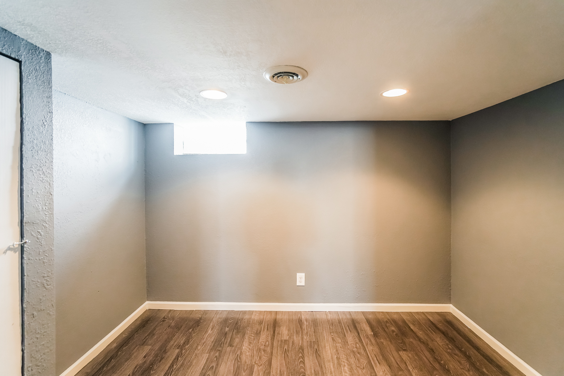 Photo 14 of 20 of 181 Walton Ave, Waukesha, WI