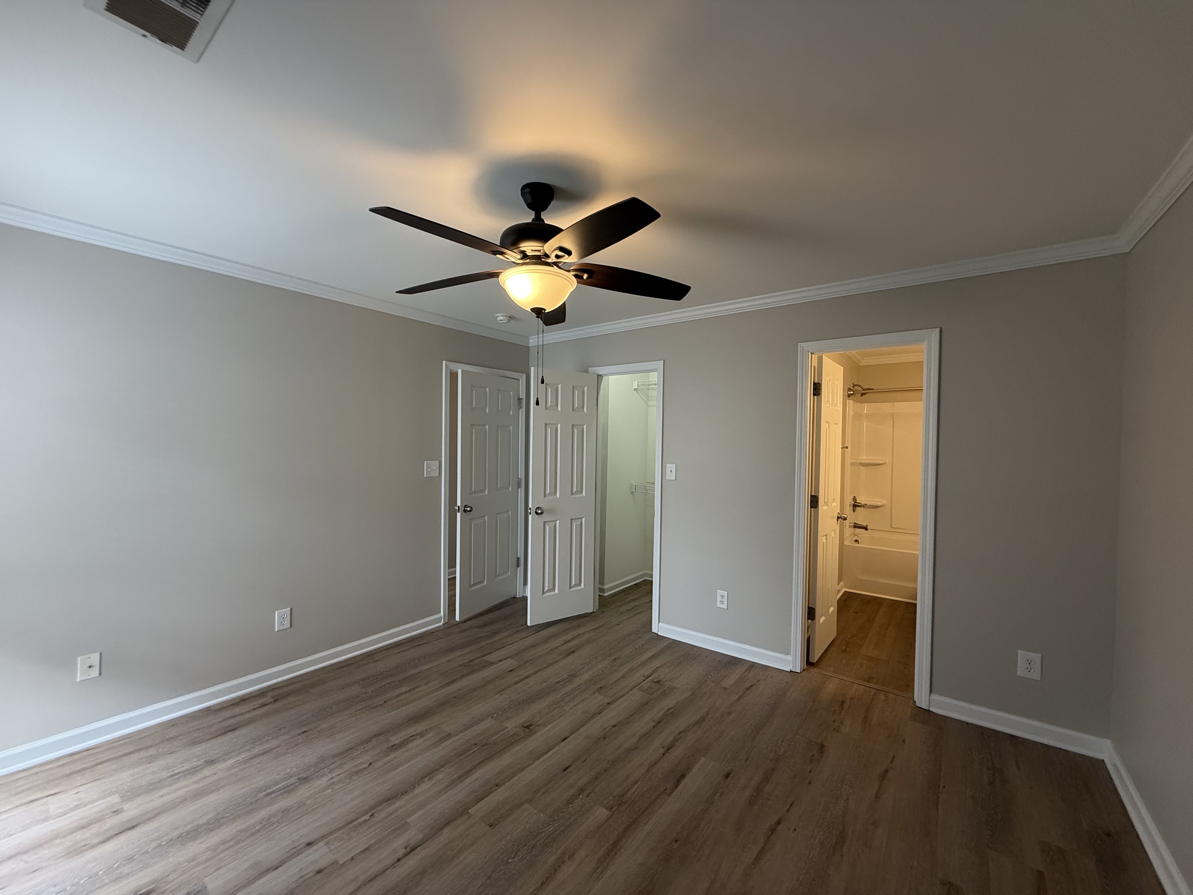 Photo 11 of 18 of 2304 Myron Dr, Raleigh, NC