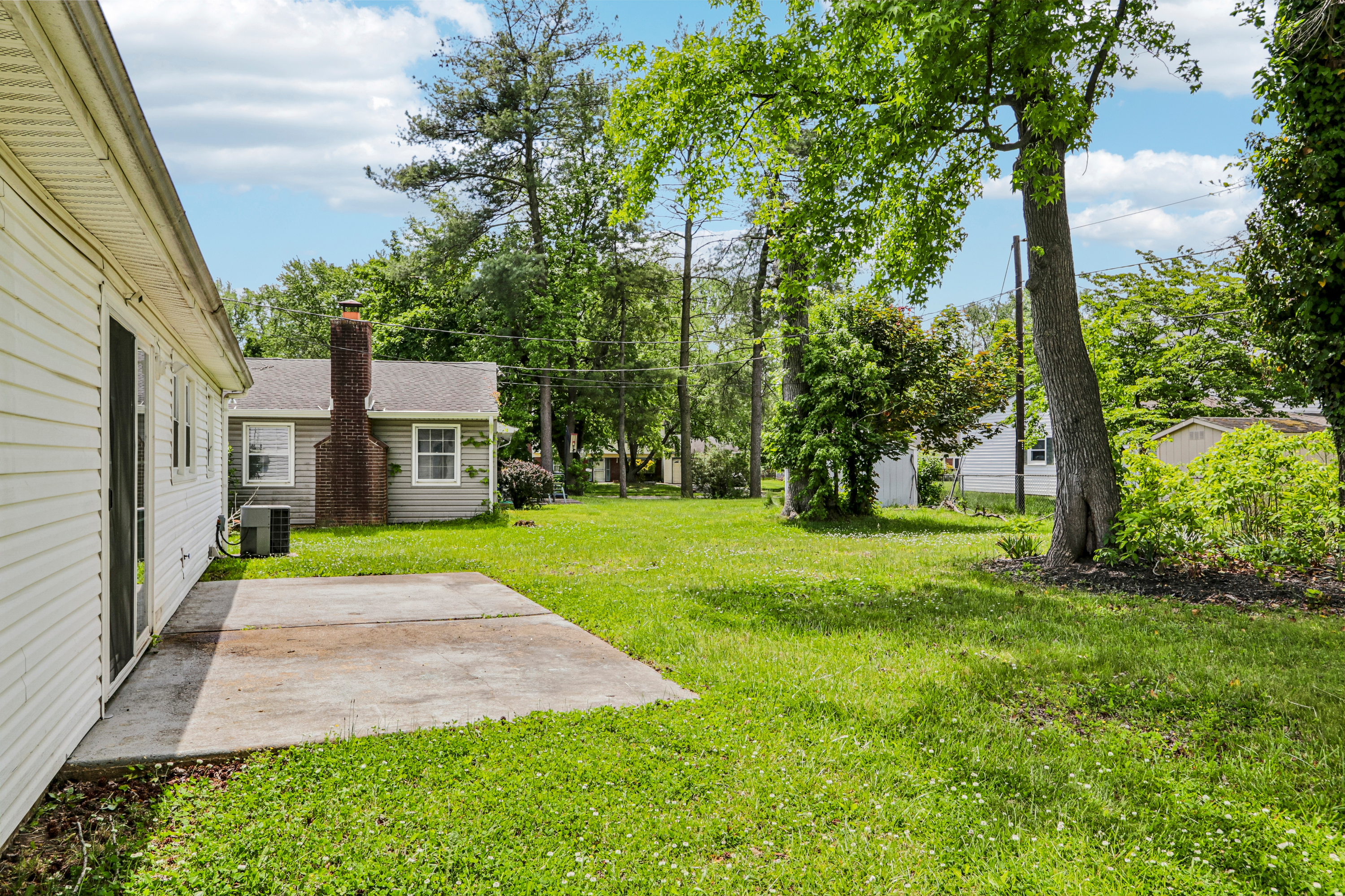 Photo 35 of 36 of 6 Newport Ln, Willingboro, NJ
