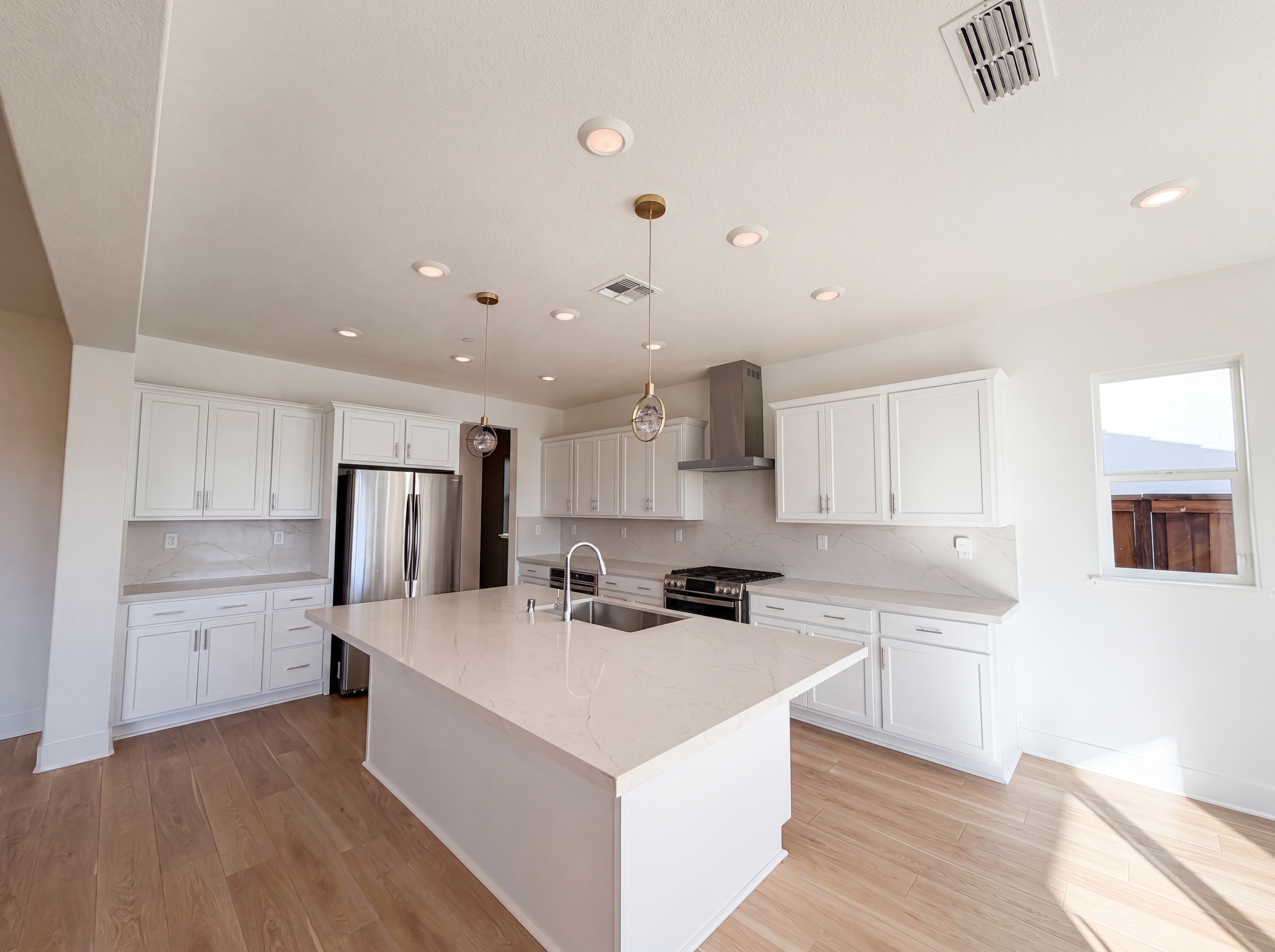 Photo 26 of 50 of 2743 Irish Meadow Way, Lathrop, CA