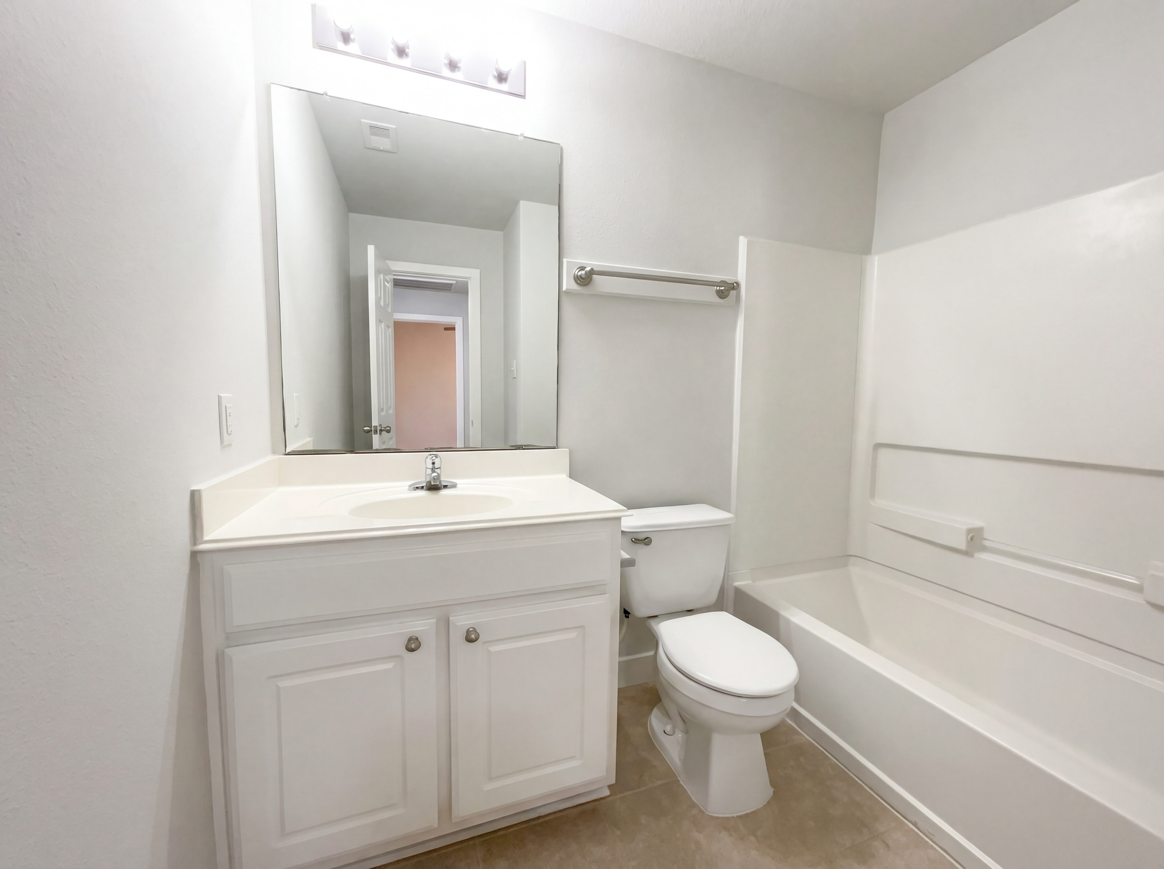 Photo 13 of 16 of 7015 Rosebud Hollow Ln, Richmond, TX