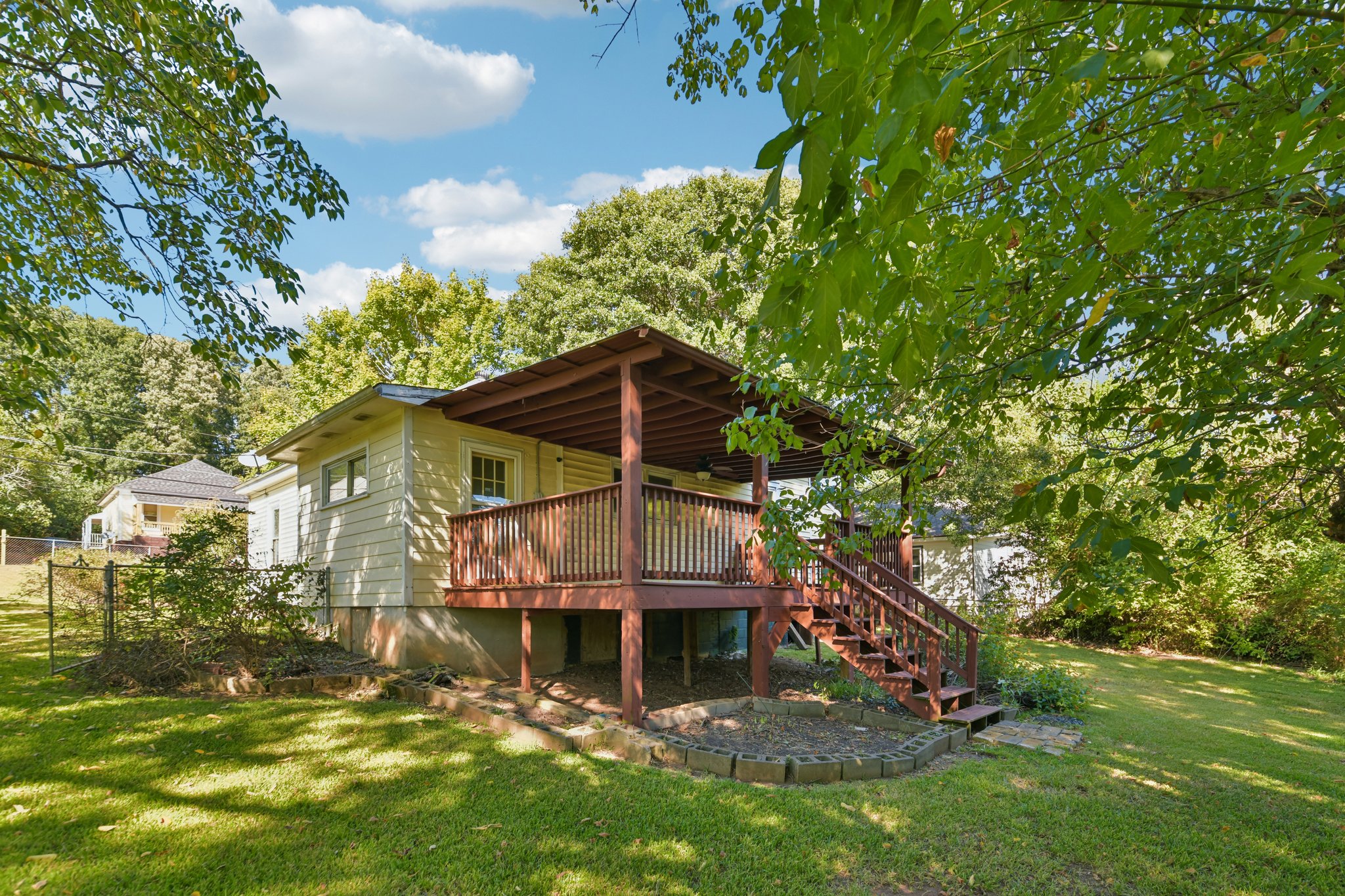 Photo 5 of 19 of 62 Pine St, Griffin, GA