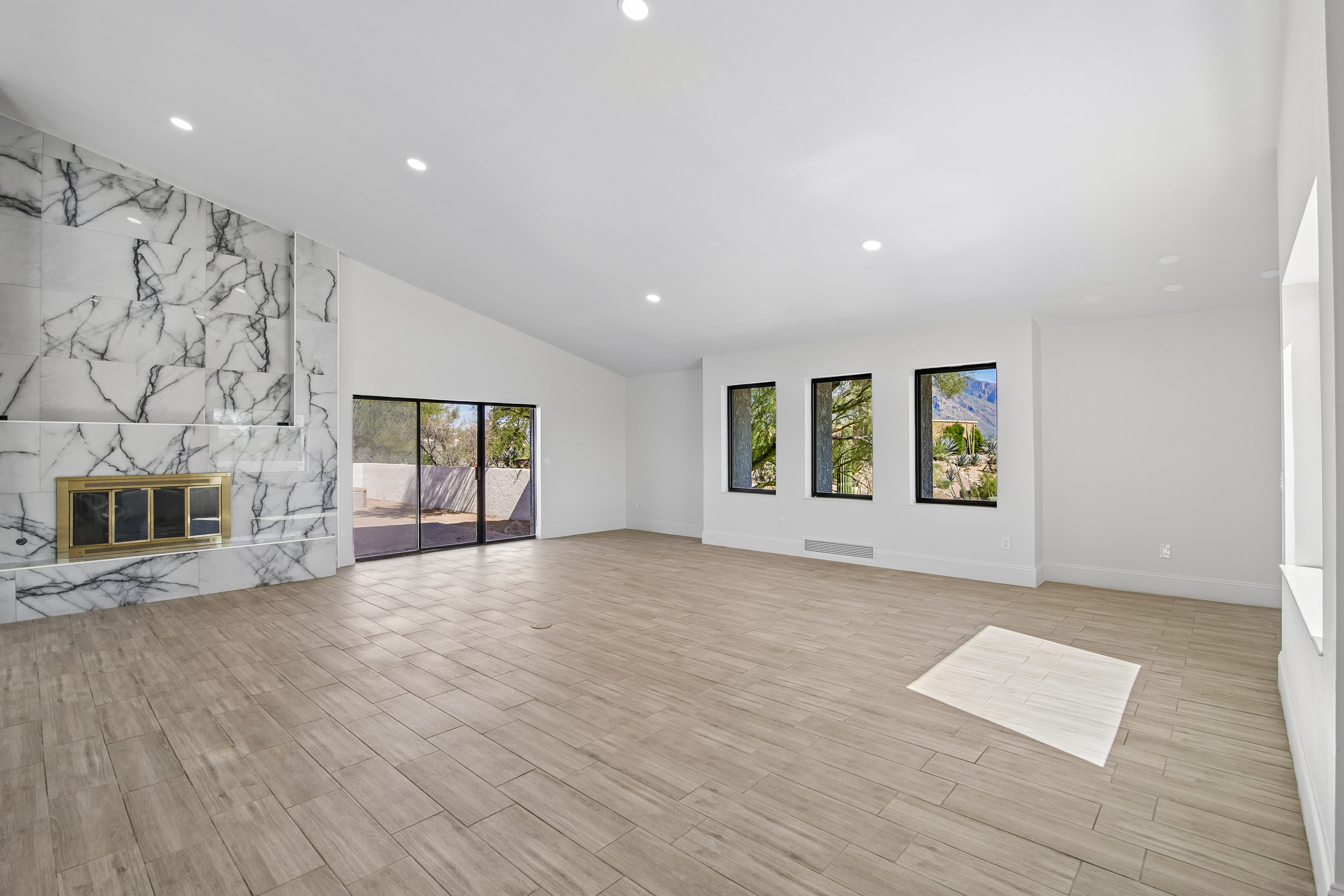 Photo 3 of 46 of 8331 N Rose Marie Ln, Tucson, AZ
