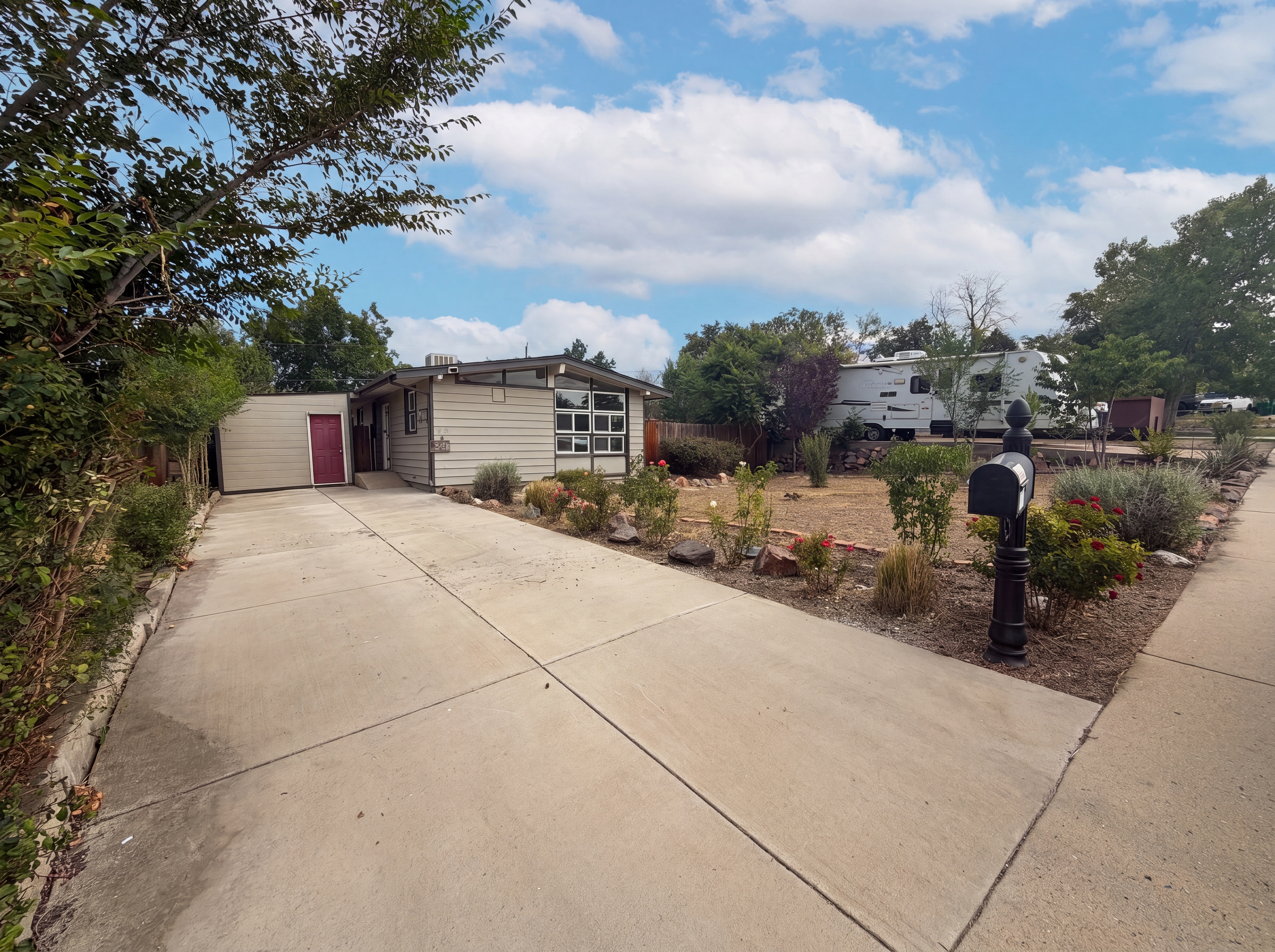 Photo 15 of 18 of 541 Del Norte St, Denver, CO