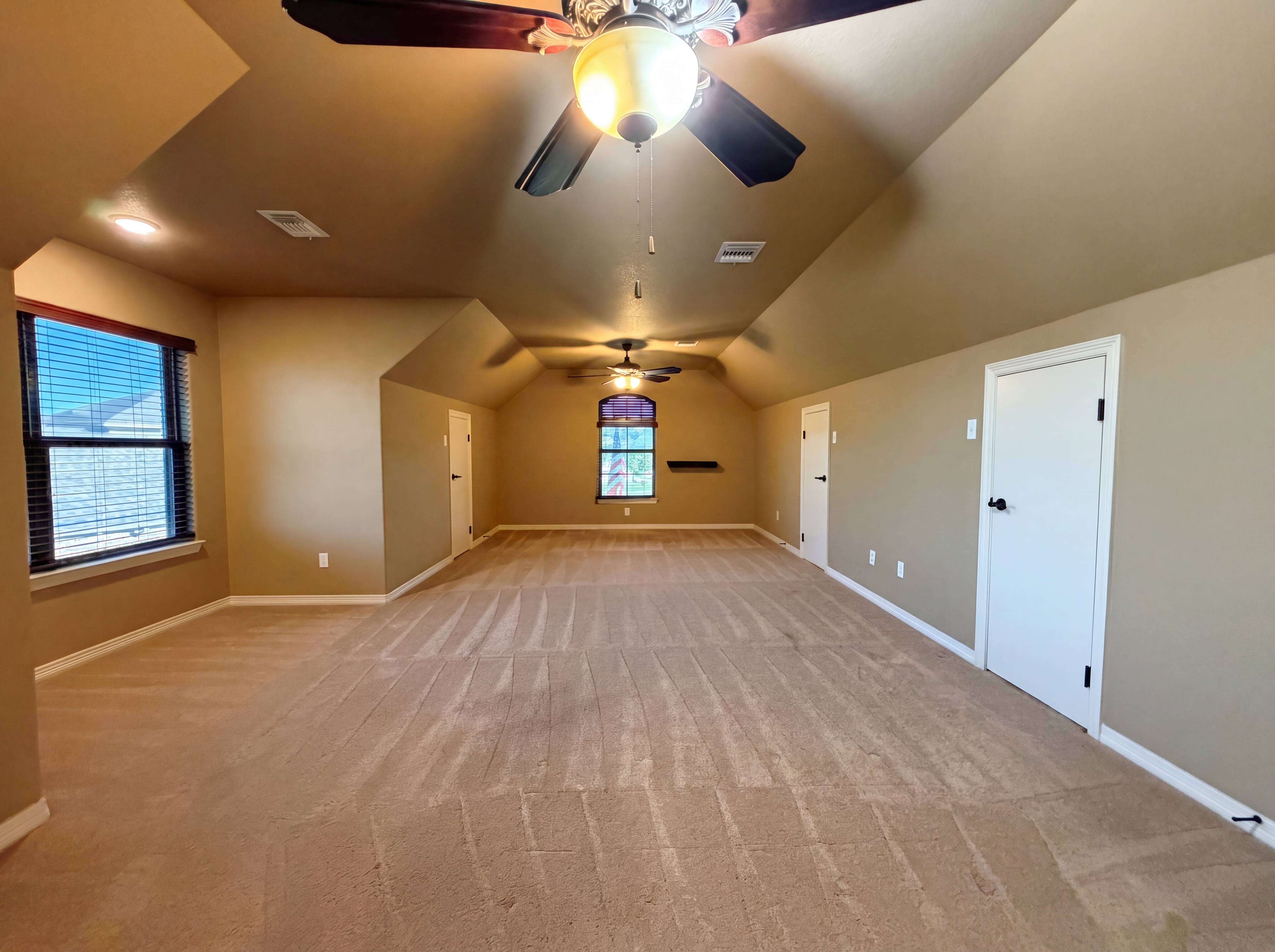 Photo 12 of 23 of 1622 Lacy Ridge Dr, Belton, TX
